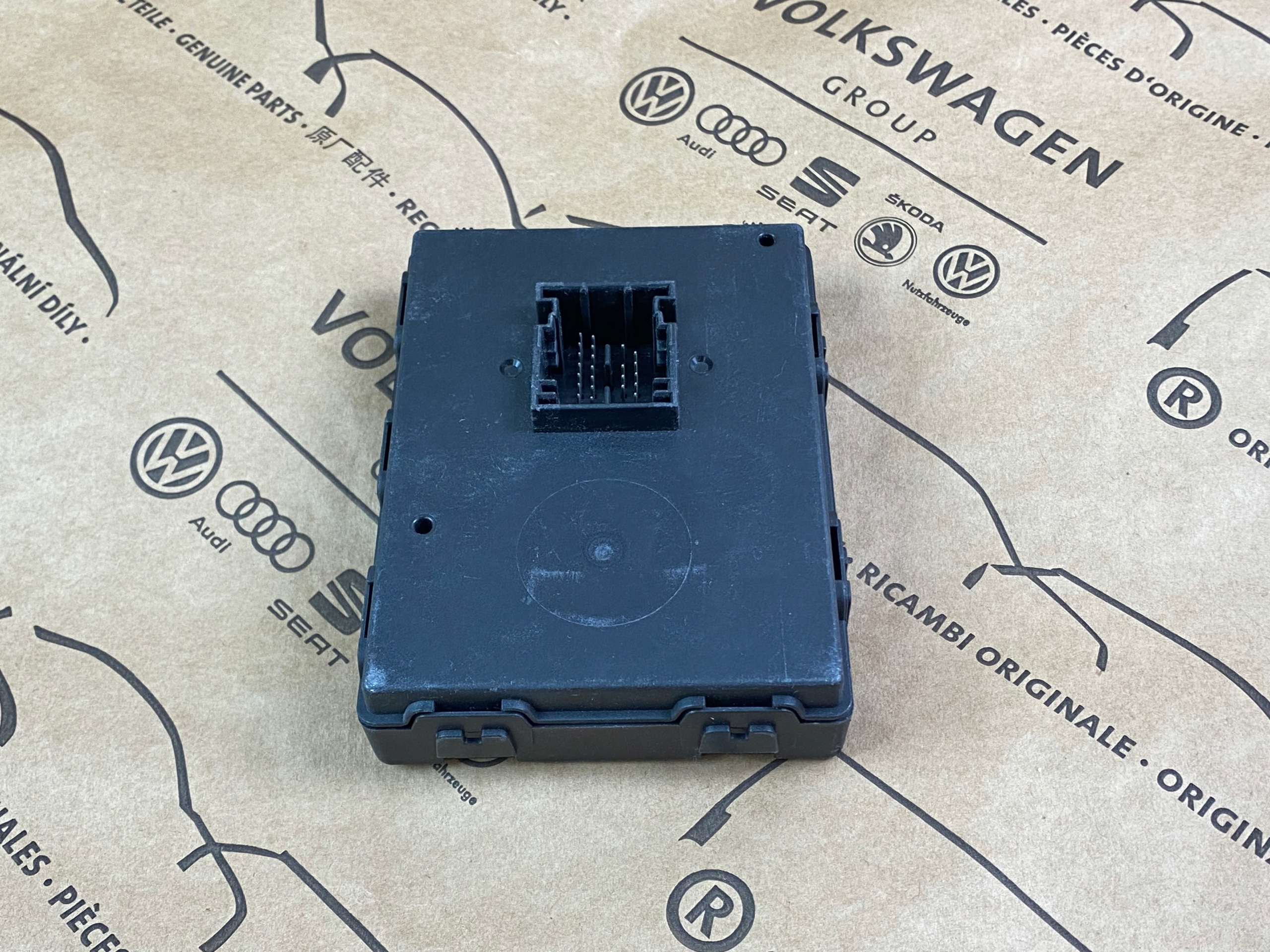 GD PASSAT B8 MODUŁ KESSY 3Q0959435E Numer katalogowy części 3Q0959435E