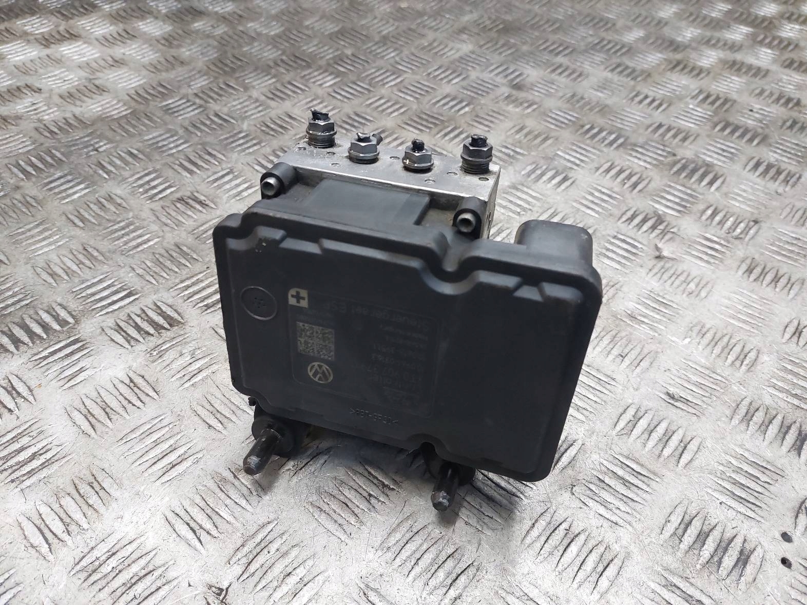 pump control unit ABS SKODA SUPERB II 3T0907379C 3T0614517D 2.0 TDI