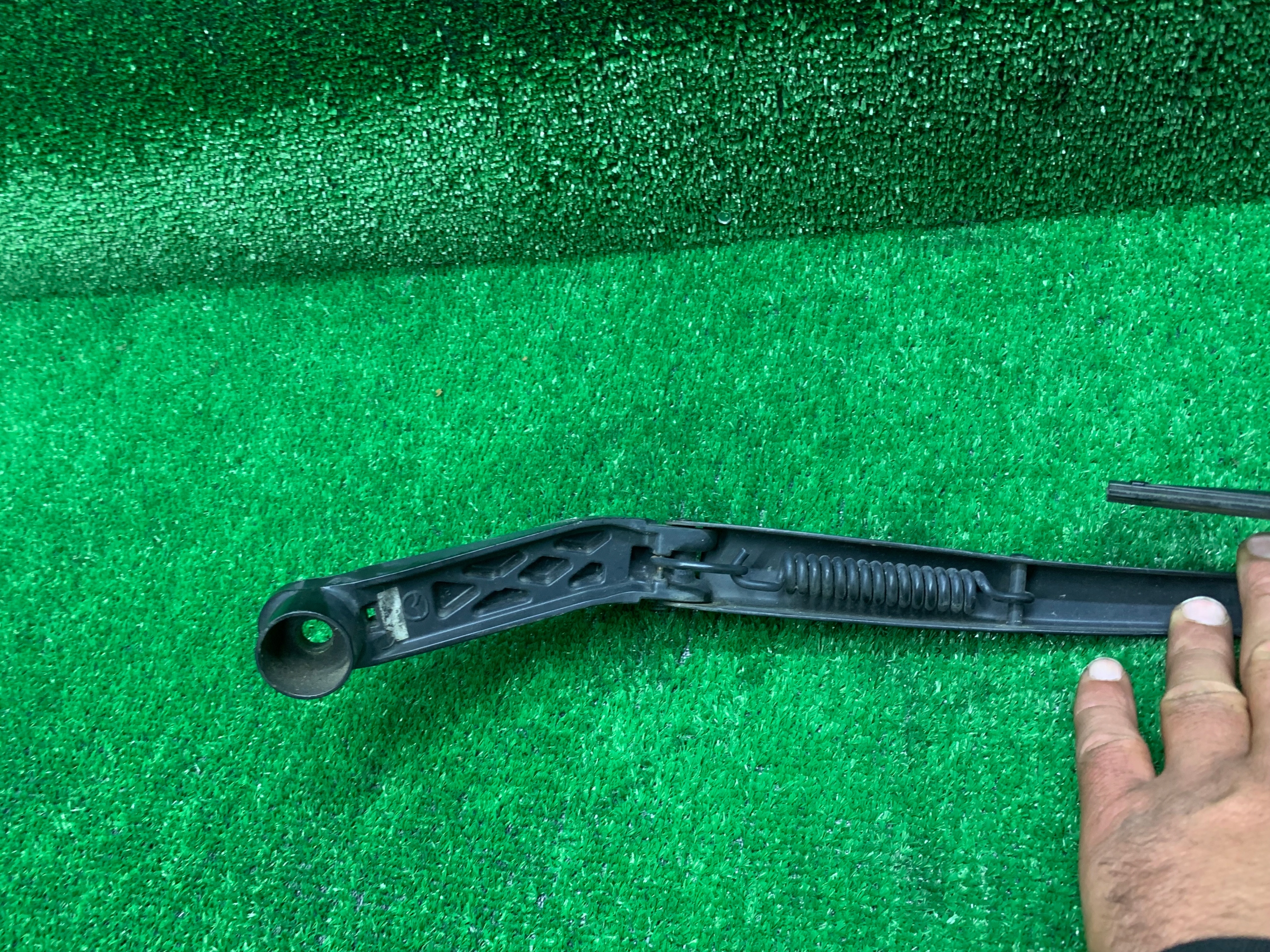 KOMPLET wiper arm front EUROPA MAZDA 6 2 II GH