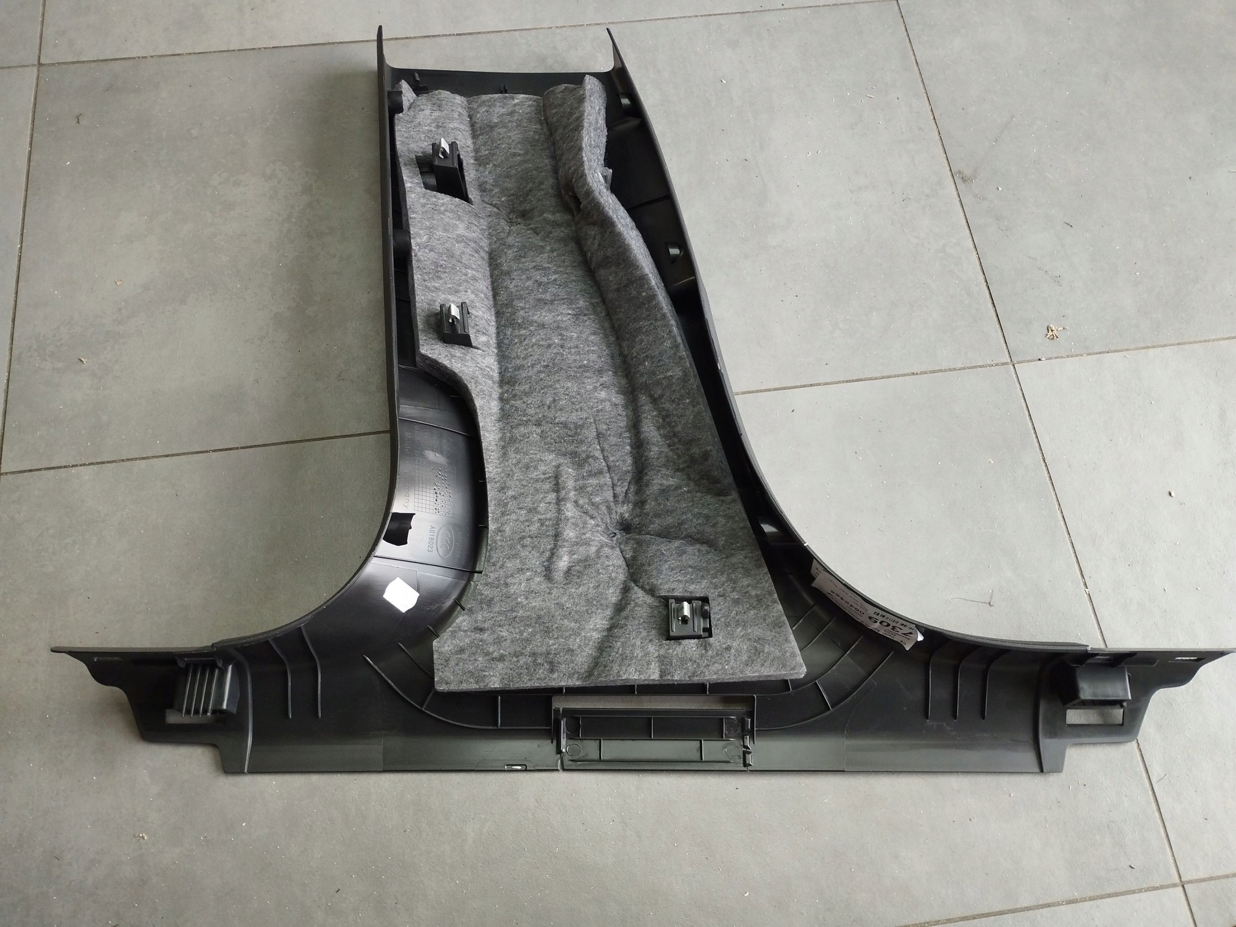 Audi A6 Allroad C8 2022 Blende Abdeckung SLUPKA rechts 4K0867240