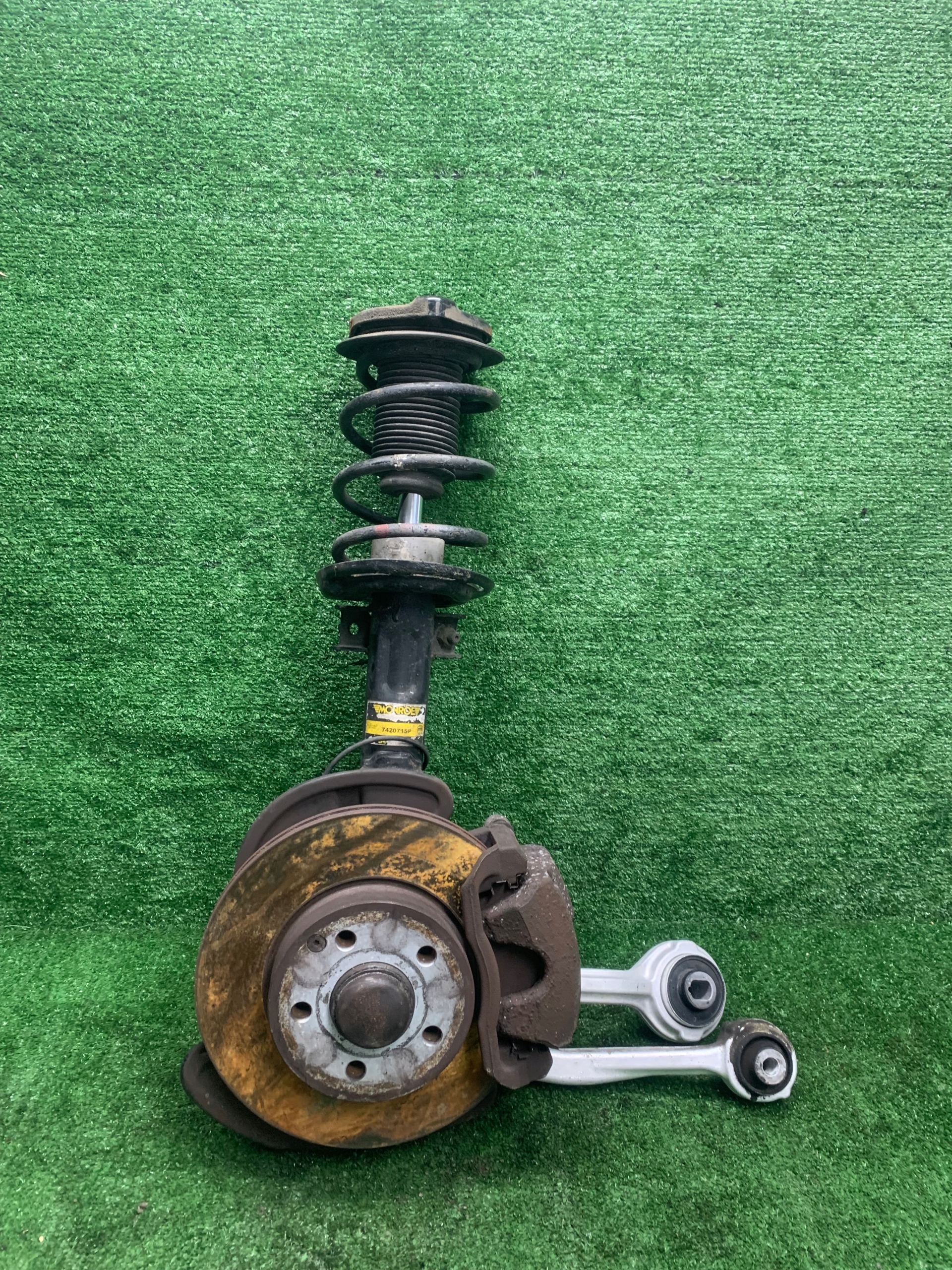 MERCEDES C KLASA W204 MCPERSON shock absorber swing spring KOMPLET left