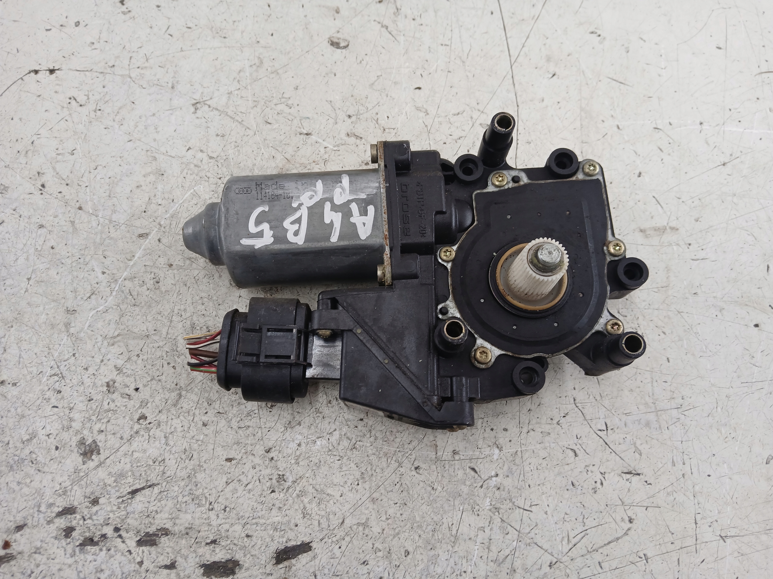 AUDI A4 B5 mini motor windows right front 8D0959802D