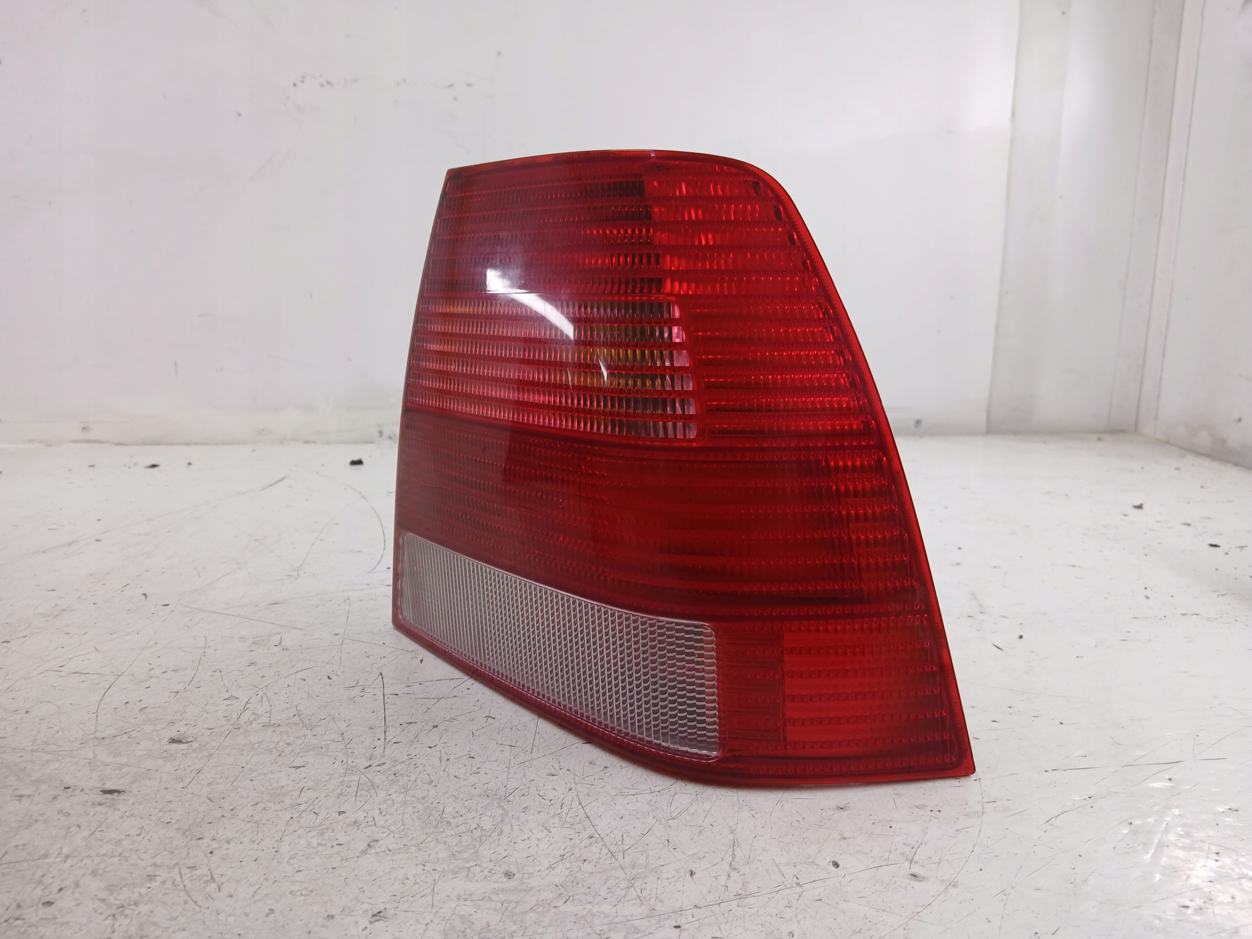 VW BORA and light right rear part rear sedan