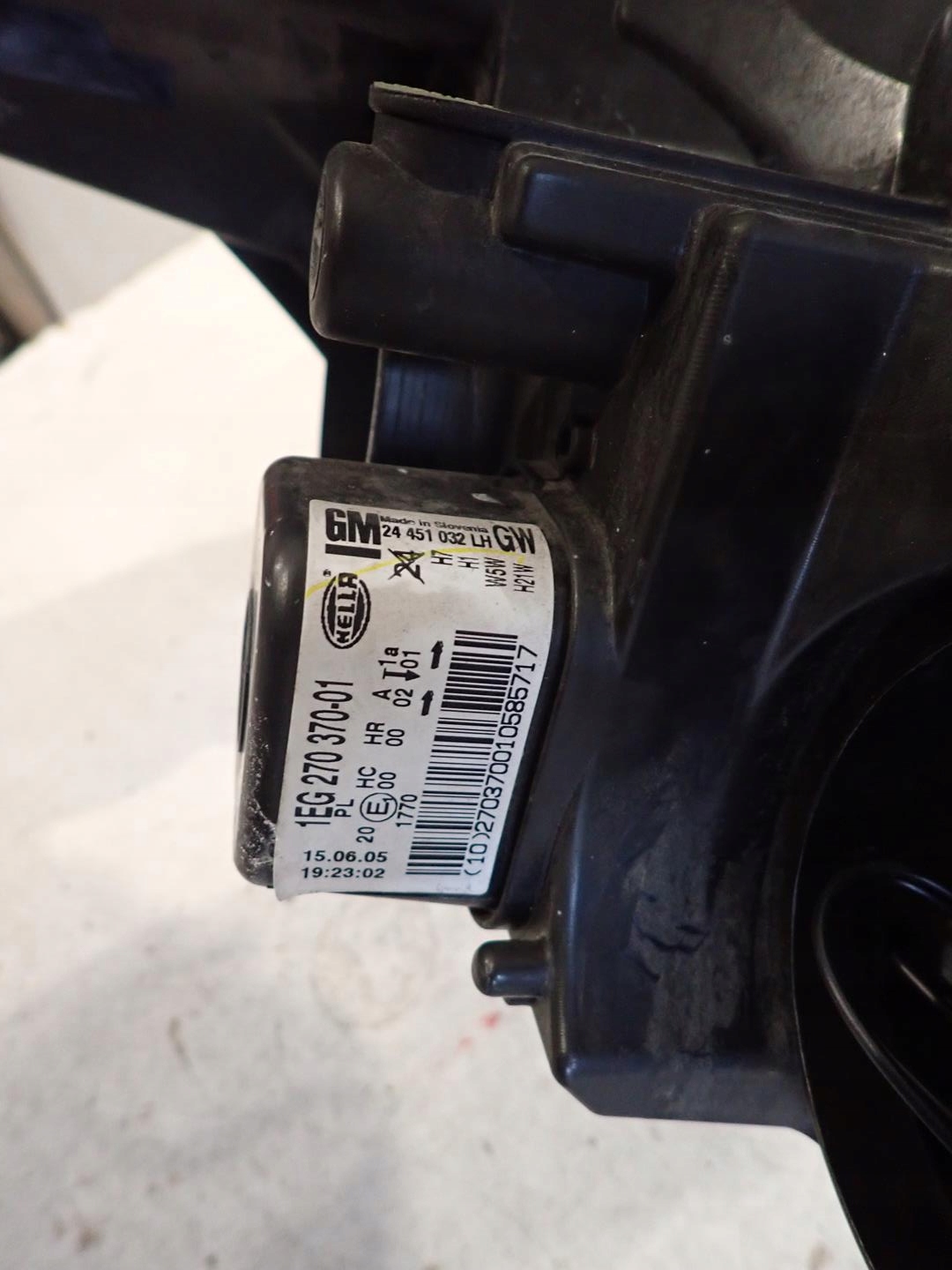 light front front left OPEL ASTRA H III 2004-2007 24451032