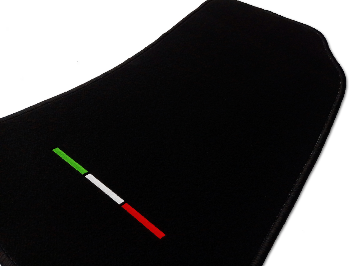 

Dywaniki Welurowe Alfa Romeo Mito 4x Haft