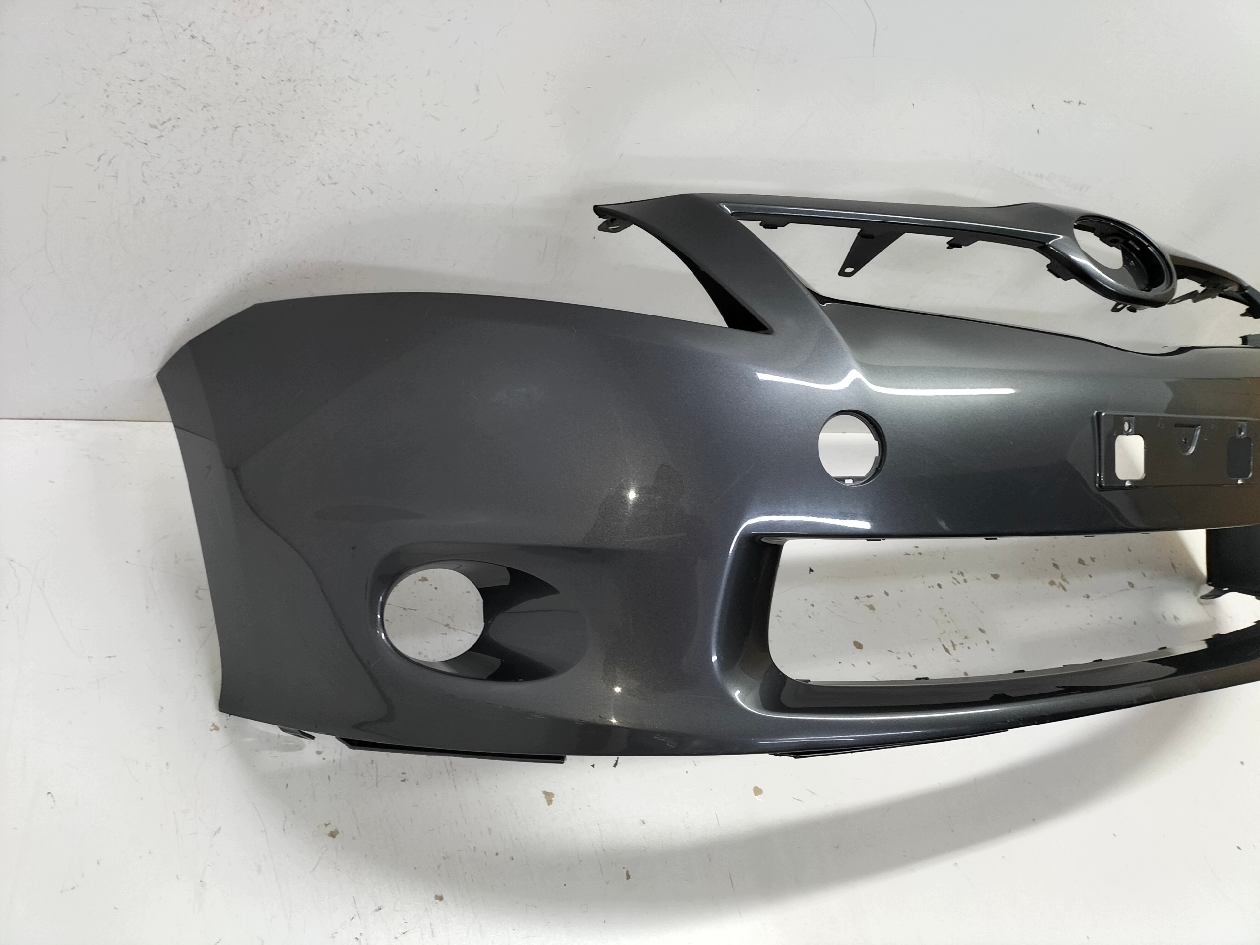 front bumper front TOYOTA AURIS and LIFT 09-12