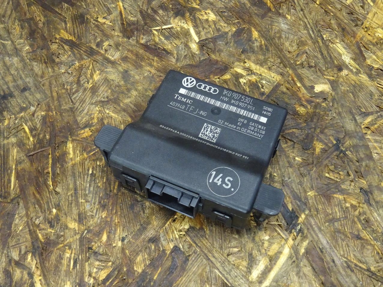 AUDI TT 8J 06-14 MODUŁ GATEWAY 1K0907530L Producent części Audi OE