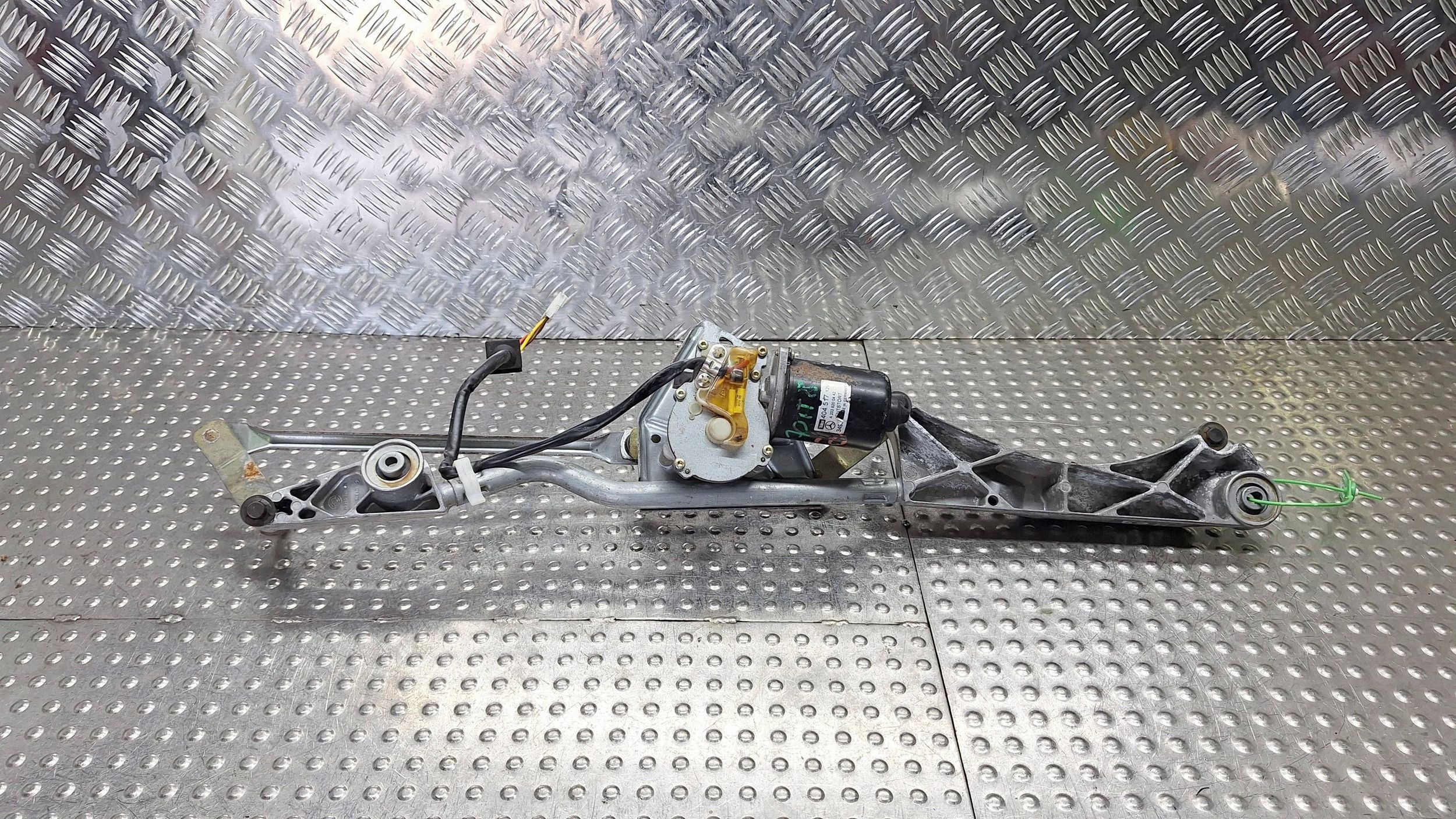 wiper mechanism front A2038200442 MERCEDES W203