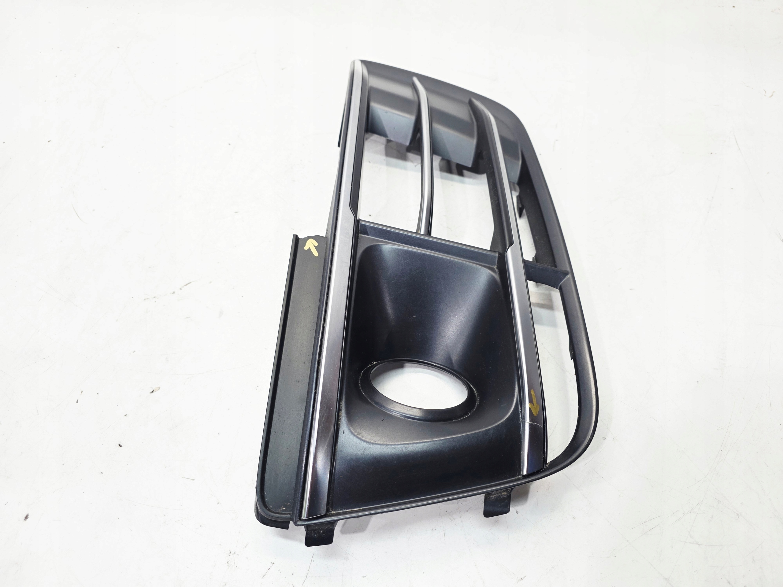grid grille of a bumper left AUDI Q5 FY S LINE 80A807681E