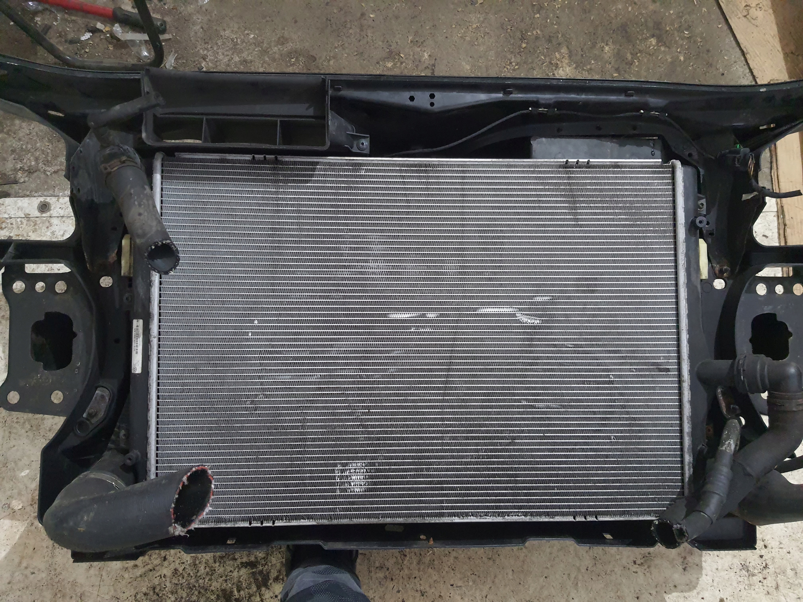 VOLKSWAGEN PASSAT B7 10-14 support panel for radiators 1.6/2.0 TDI