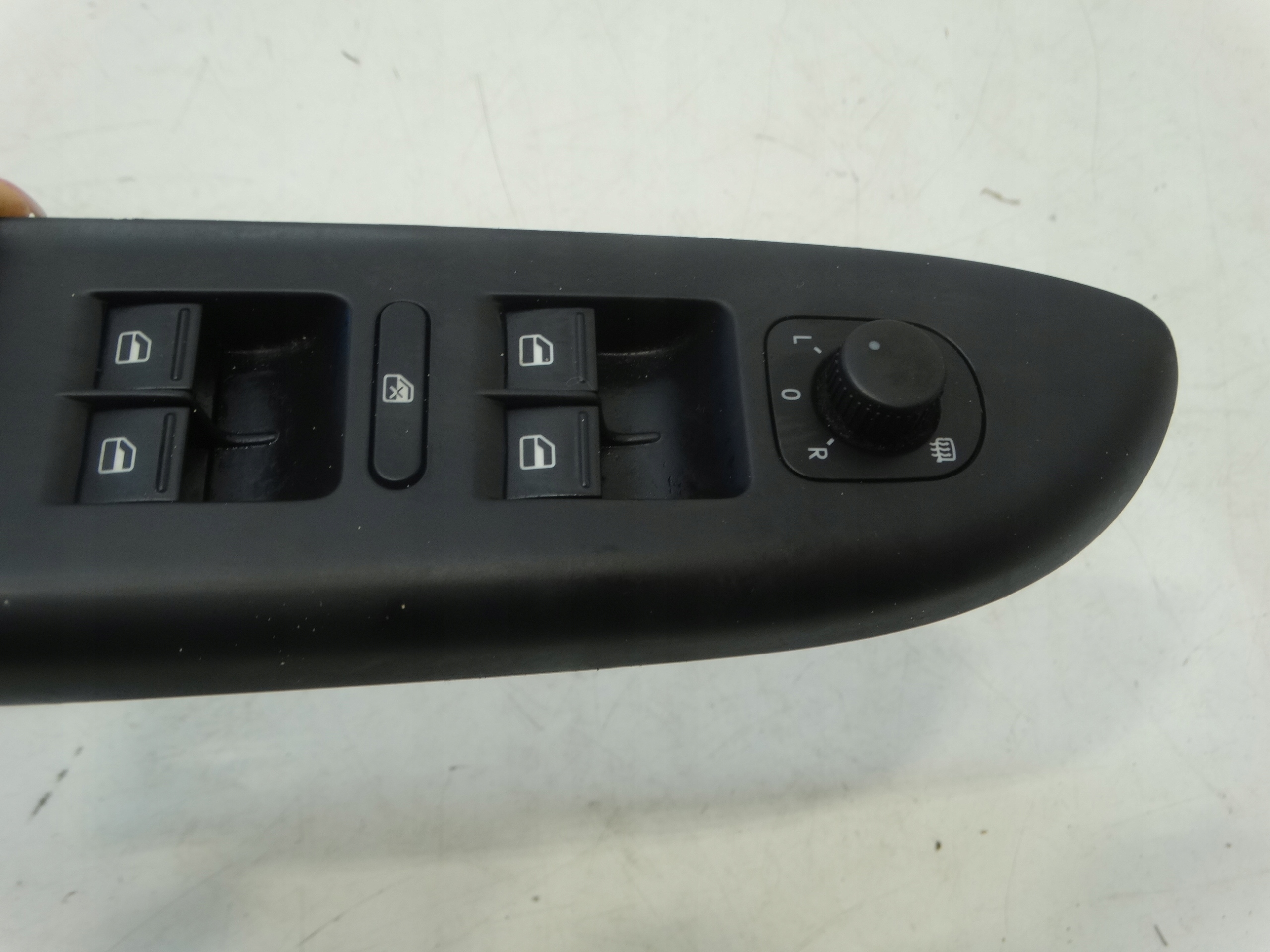 Fensterschalter PANEL links vorne VW GOLF VI PLUS 5M1867371C