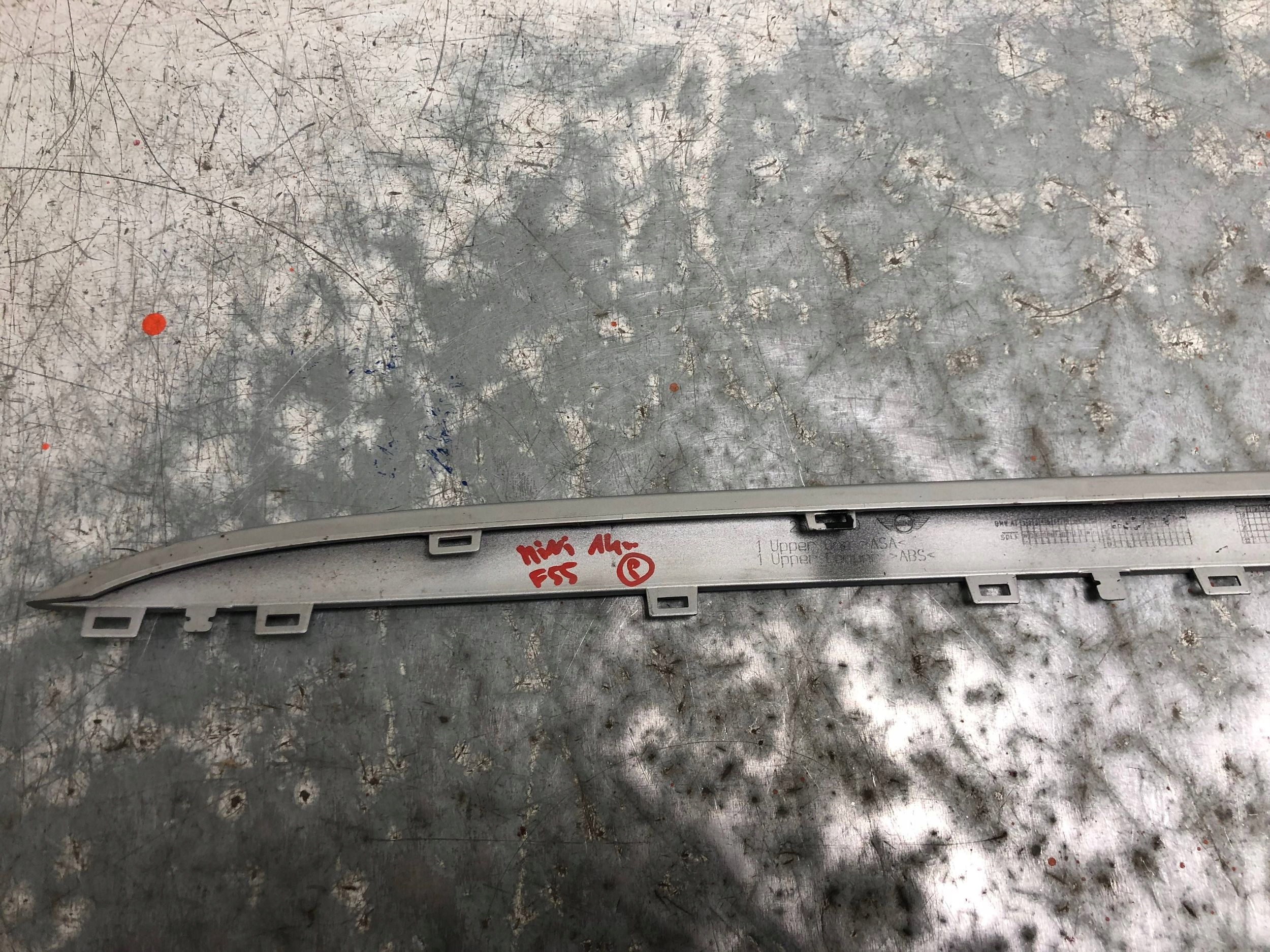lišta nárazníku předek MINI F55 258918-10