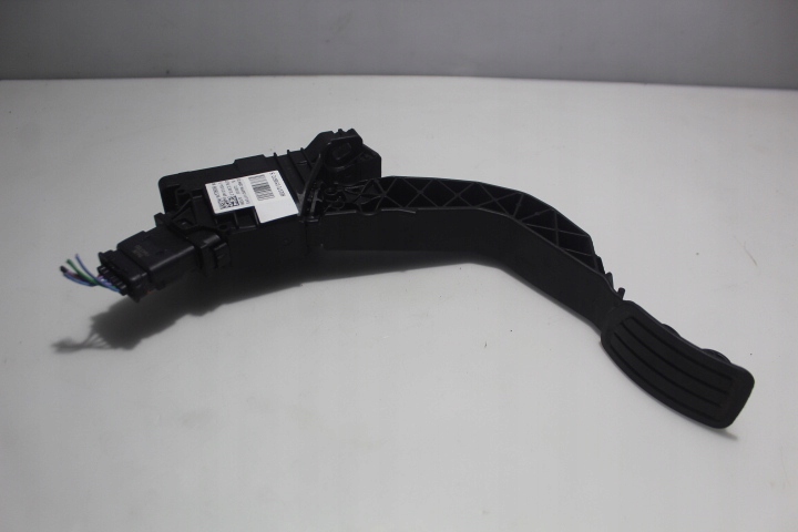 ПЕДАЛЬ АКСЕЛЕРАТОРА OPEL CORSA F 1.2