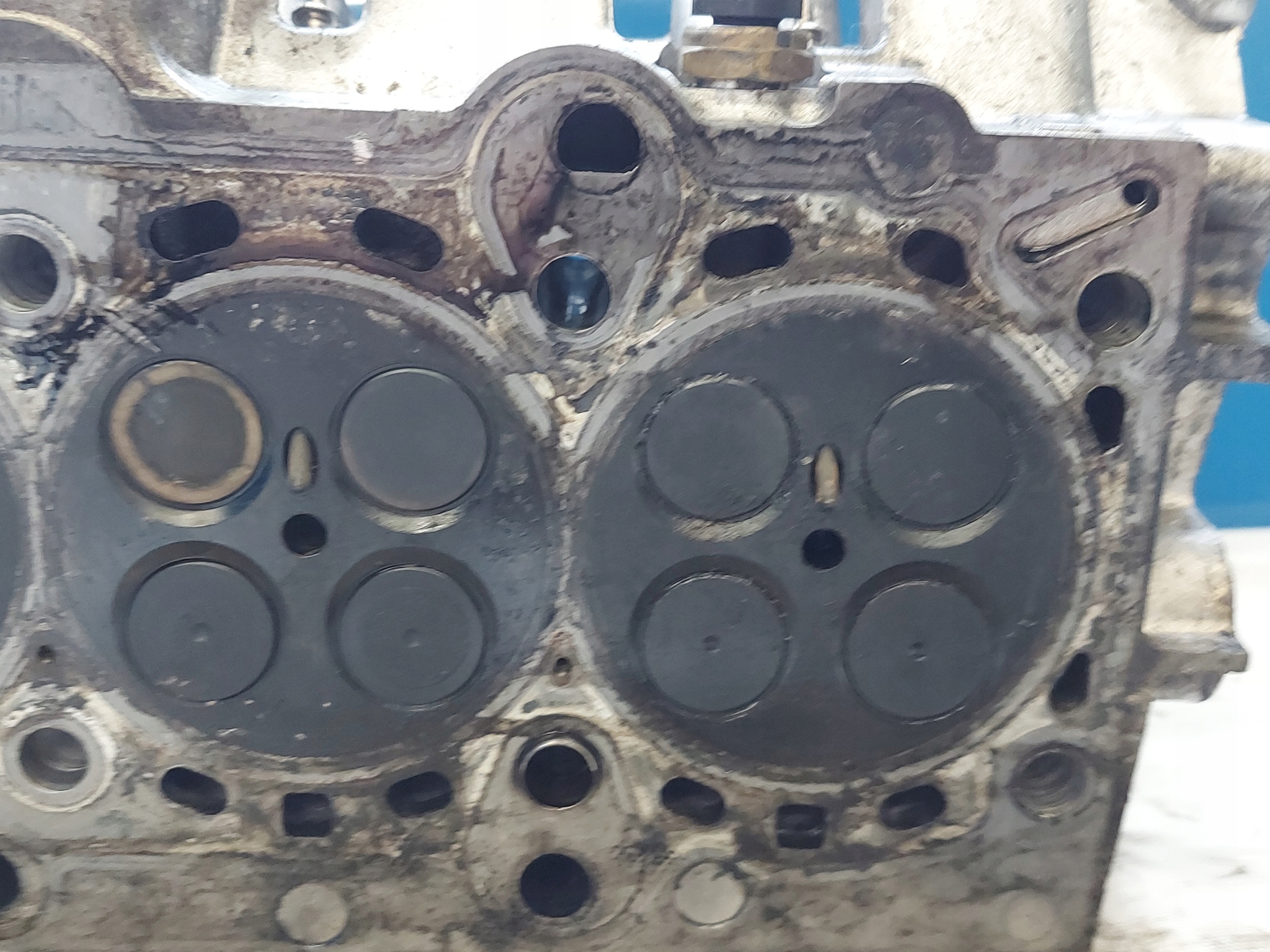 head. BMW X3 E83 M47T 2.0 TD 7781211.01