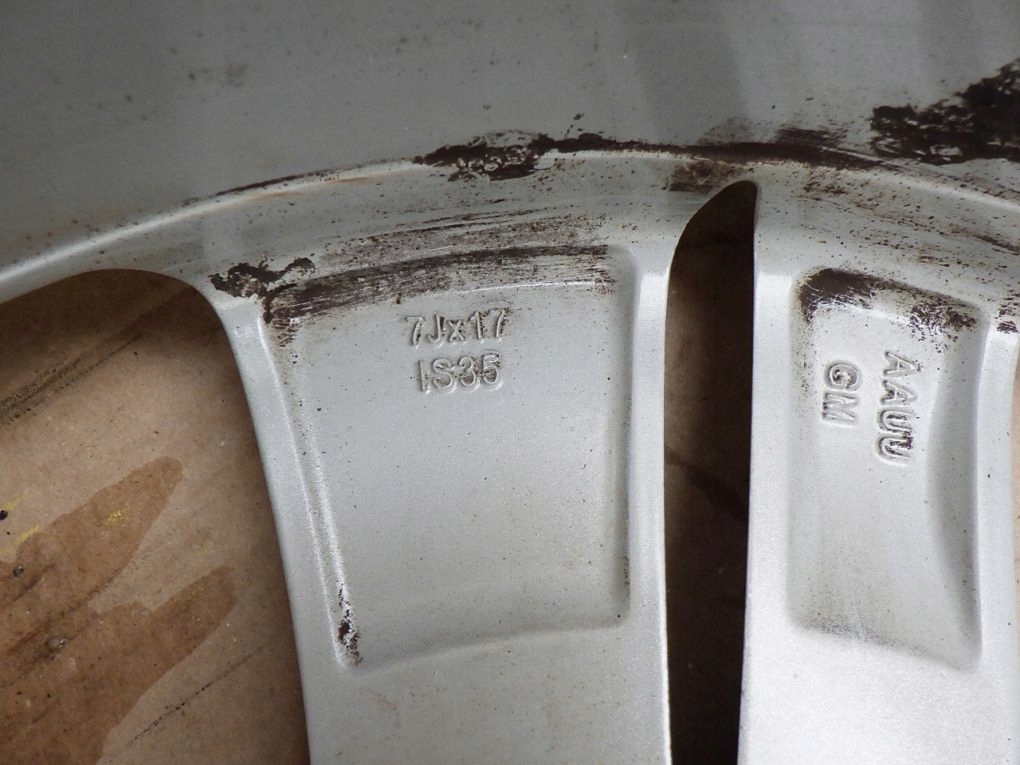 OPEL 7.0 J x 17 5 x110 ET 35 disk hliníkový