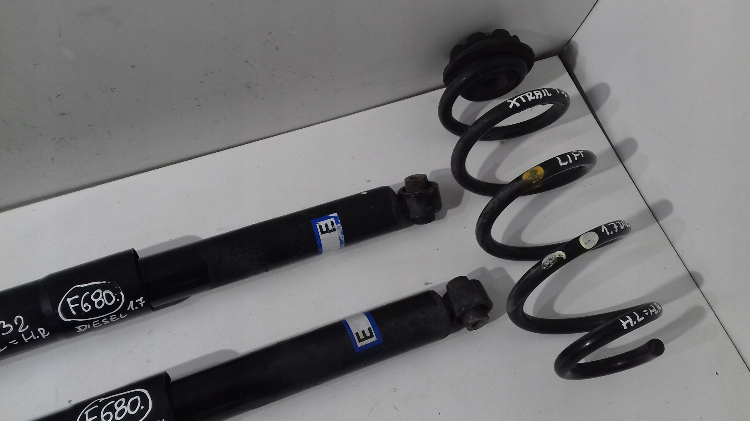 shock absorber spring NISSAN X-TRAIL T32 rear rear part
