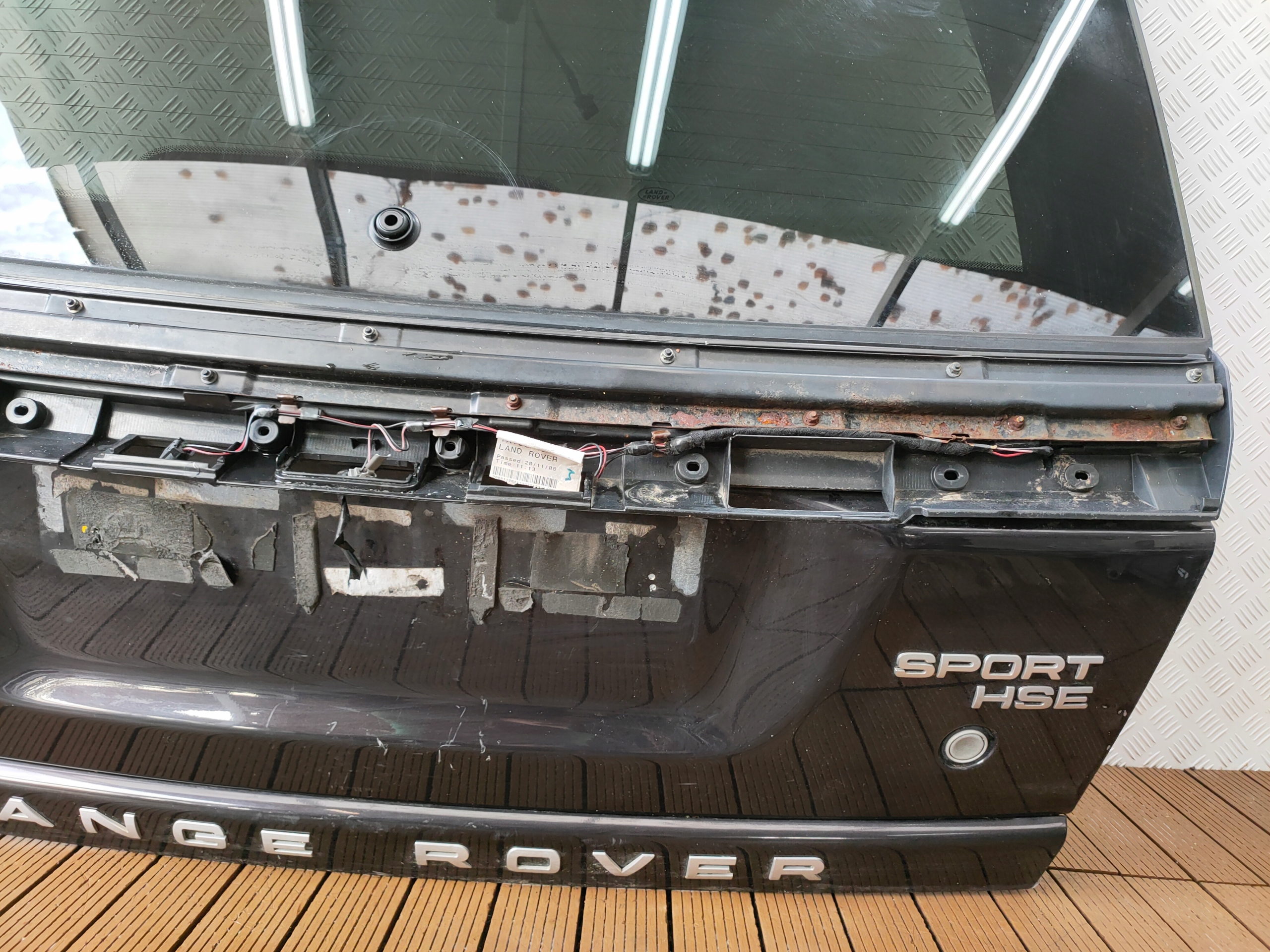 LAND ROVER RANGE ROVER SPORT L320 boot doors boot colour LRC822