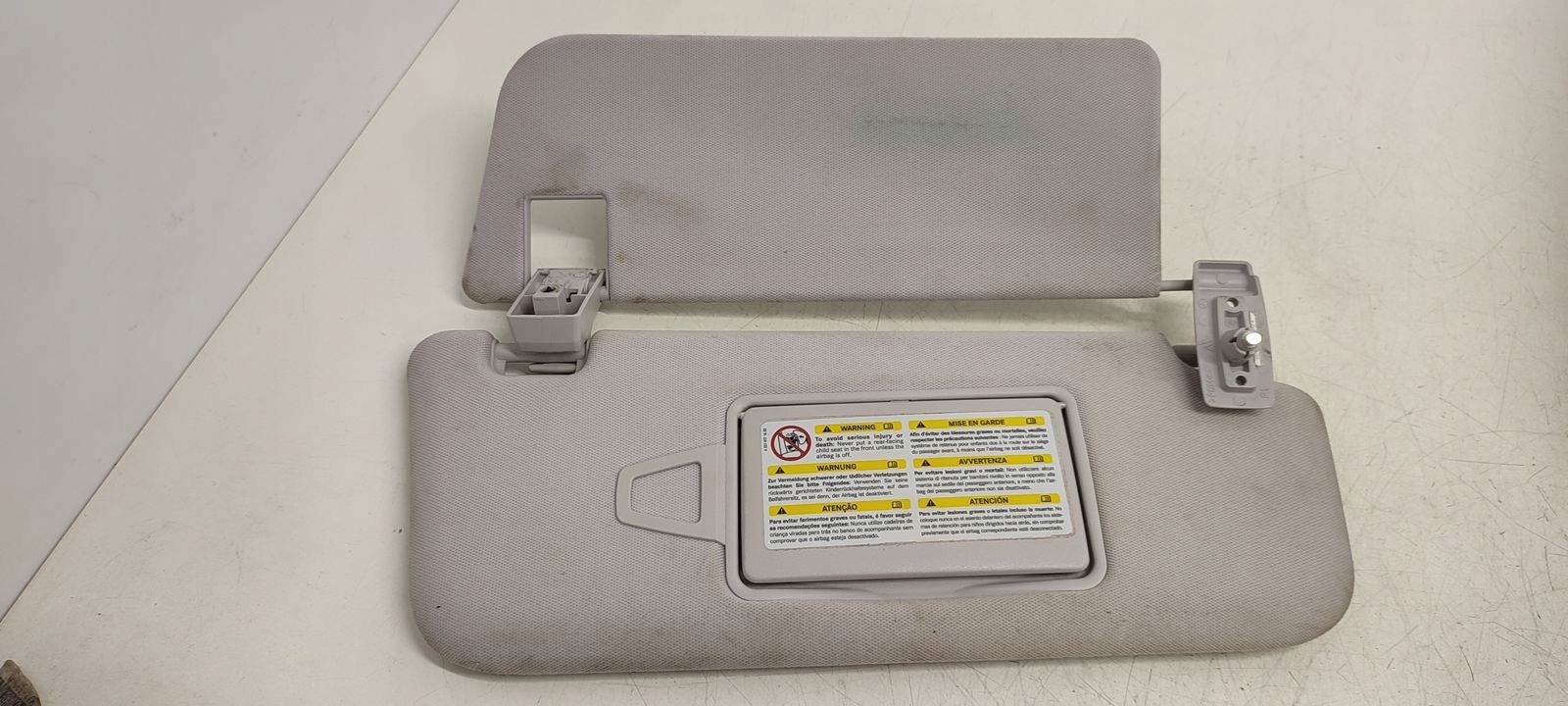visor przeciwsloneczny right podwojny Mercedes W211