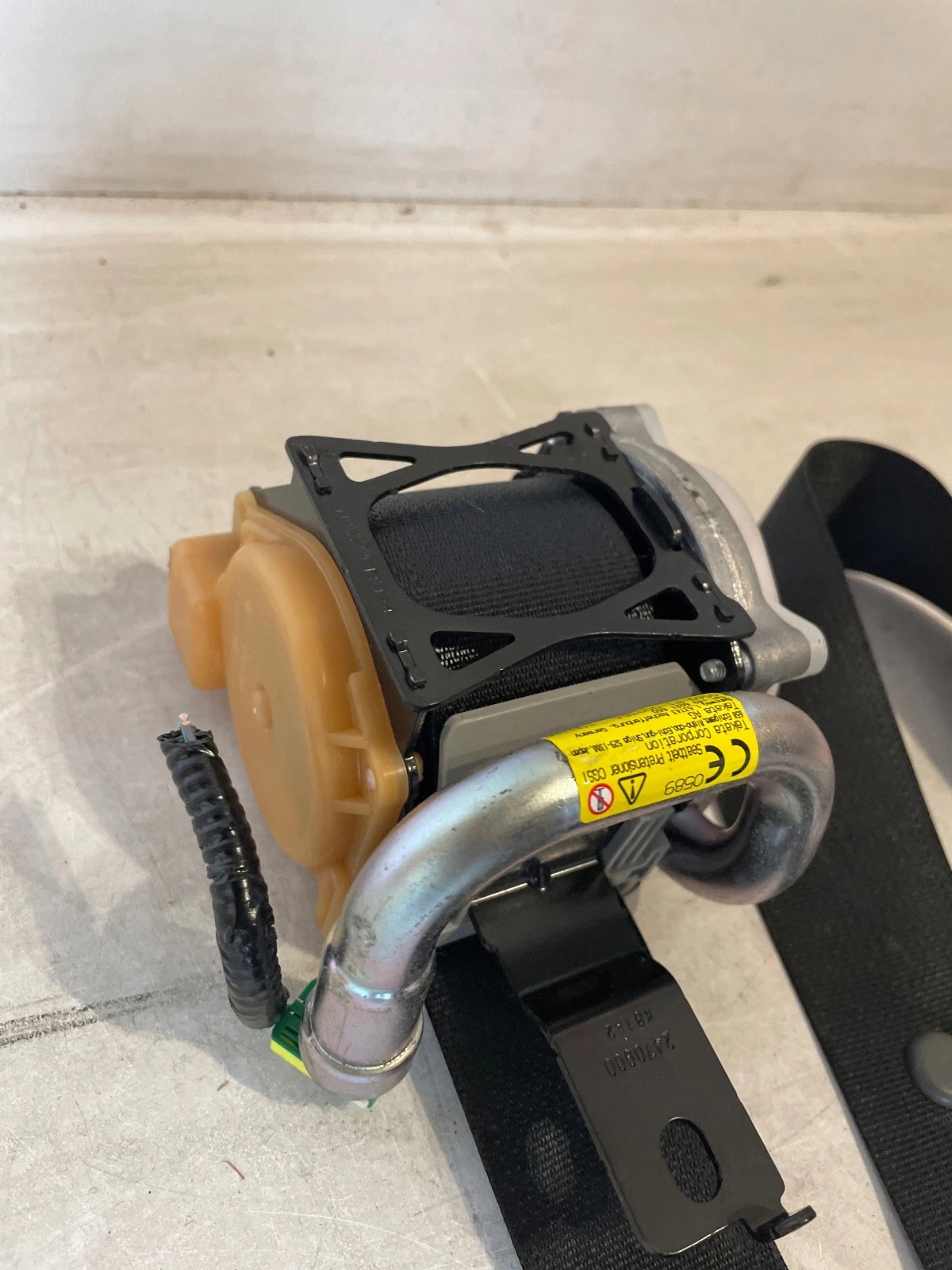 tension belt safety front front right Honda Civic X