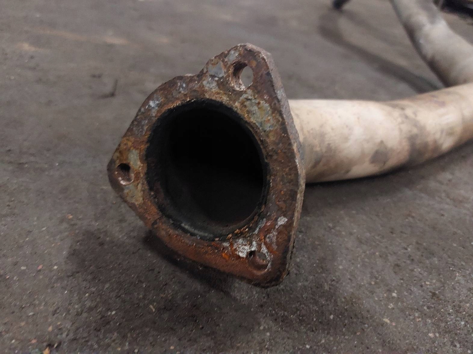 pipe exhaust TLUMIKA exhaust pipe AUDI A6 C6 2.4 V6