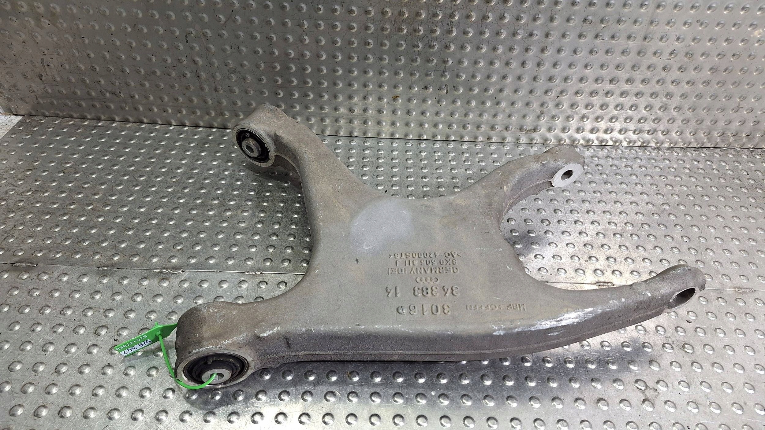 Querlenker Achsträgers links heck 8K0505311J AUDI A4 B8 A5 8T Original