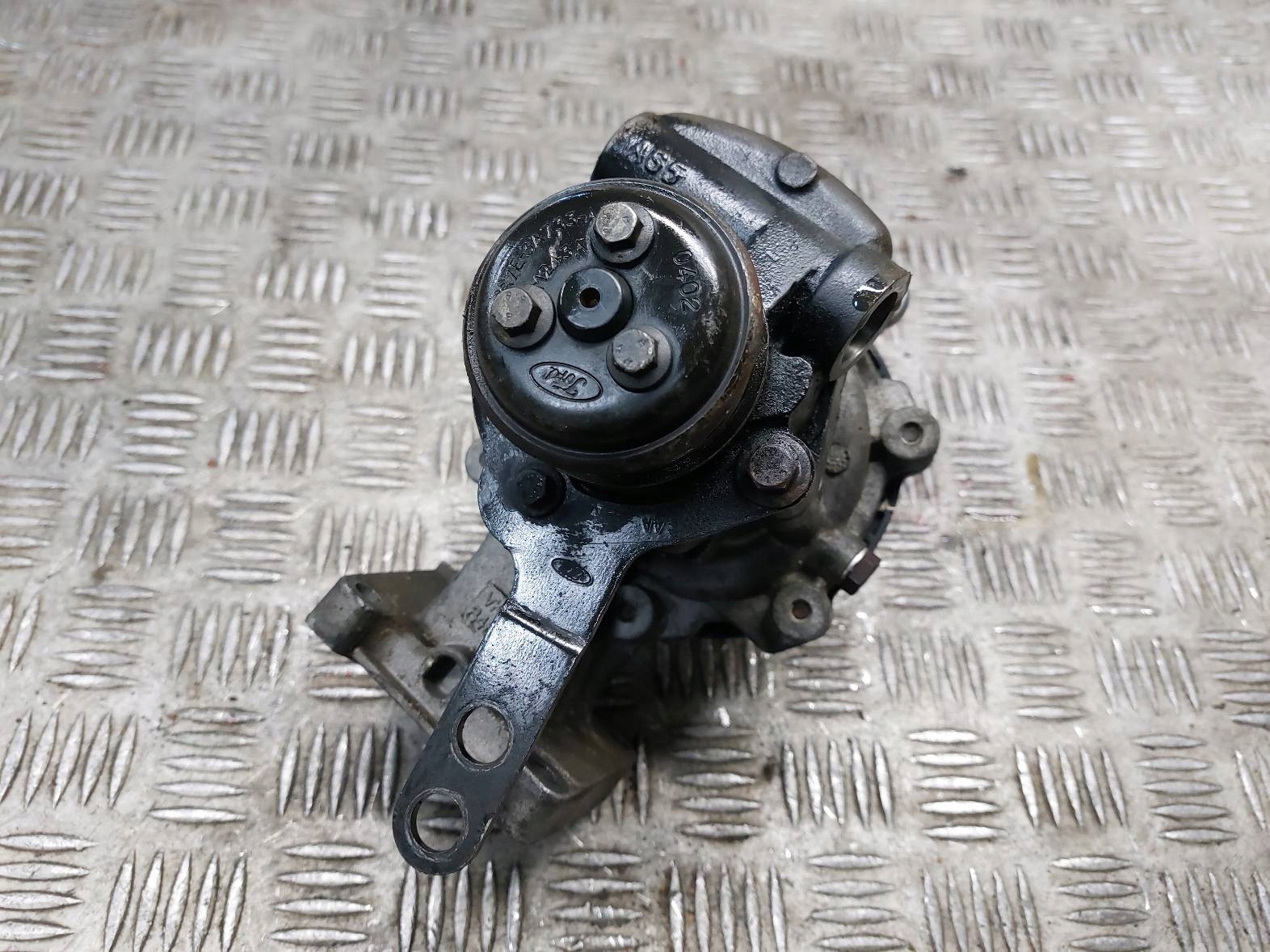 servo pump + water pump FORD MONDEO MK3 XS7Q-8A578