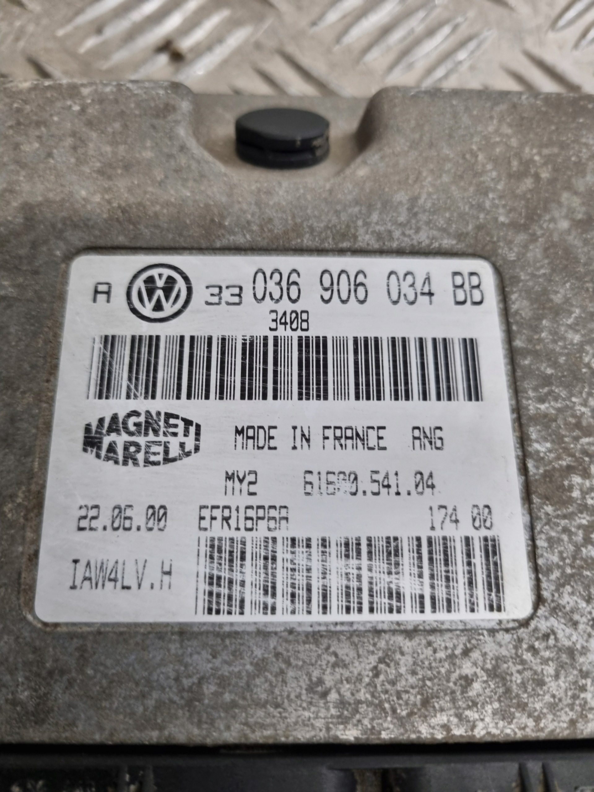 bedienteil des motors GOLF IV 1.6B 036 906 034 BB