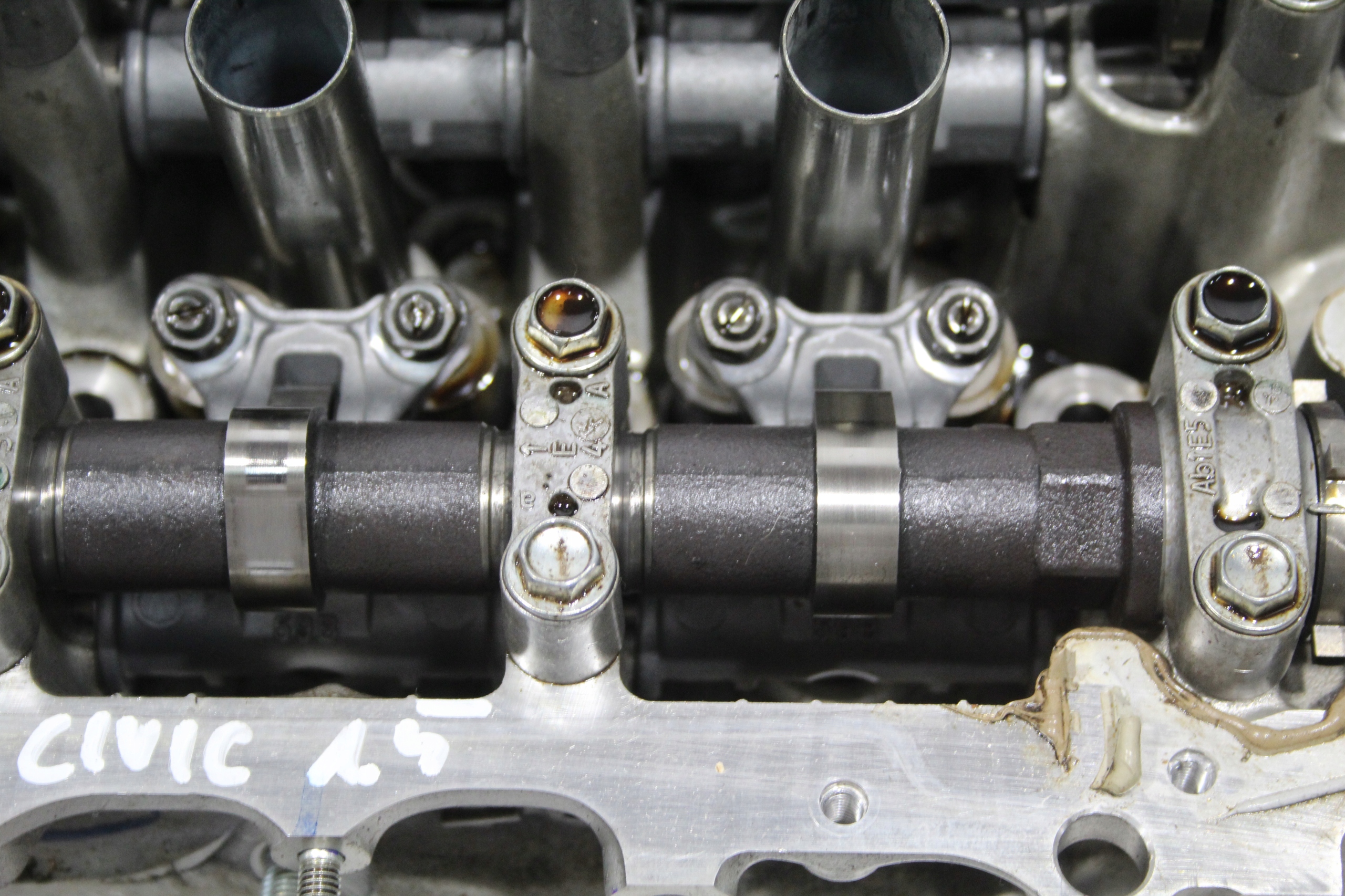 hlava ventily vačky HONDA CIVIC X 1,5 VTEC TURBO