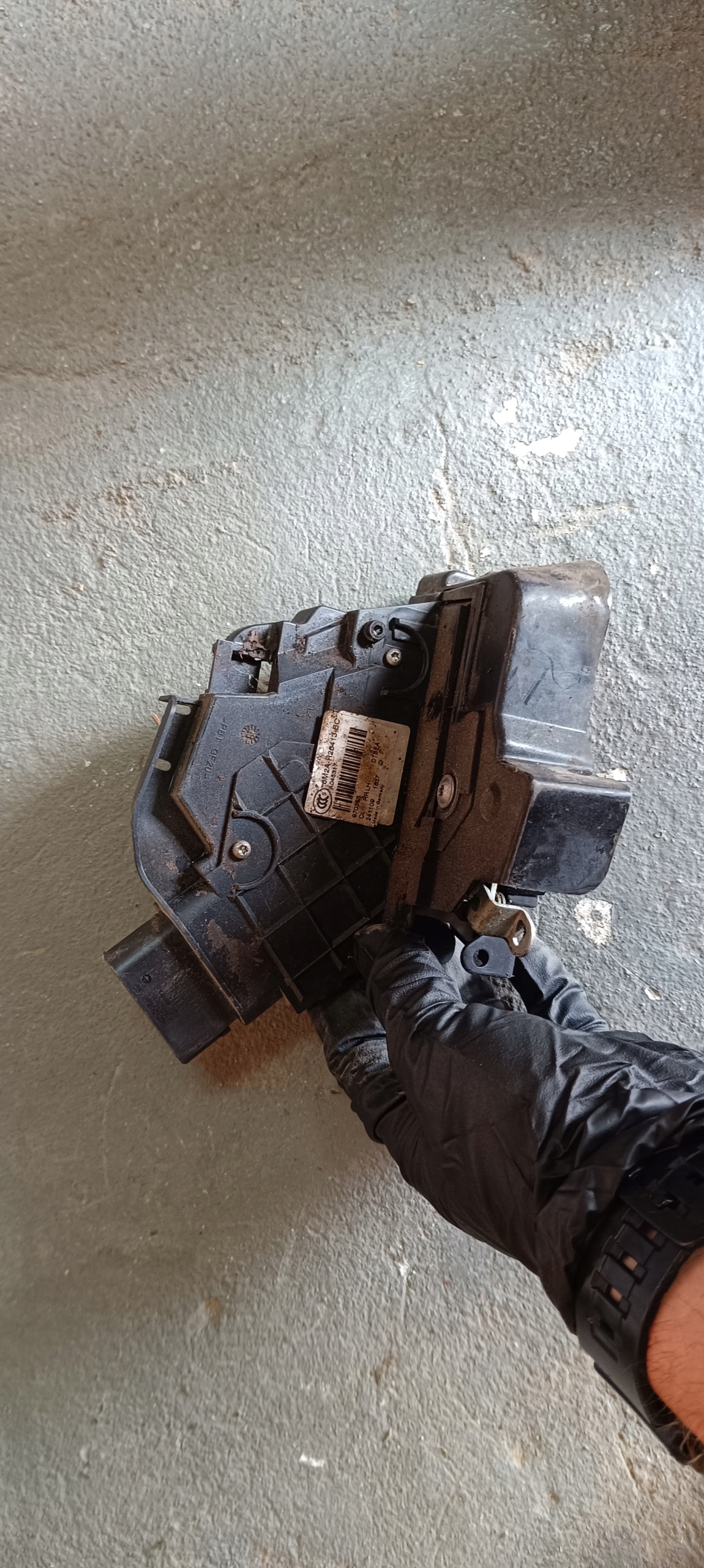 lock left rear FORD MONDEO IV 6M2AR26413BC 6 PIN