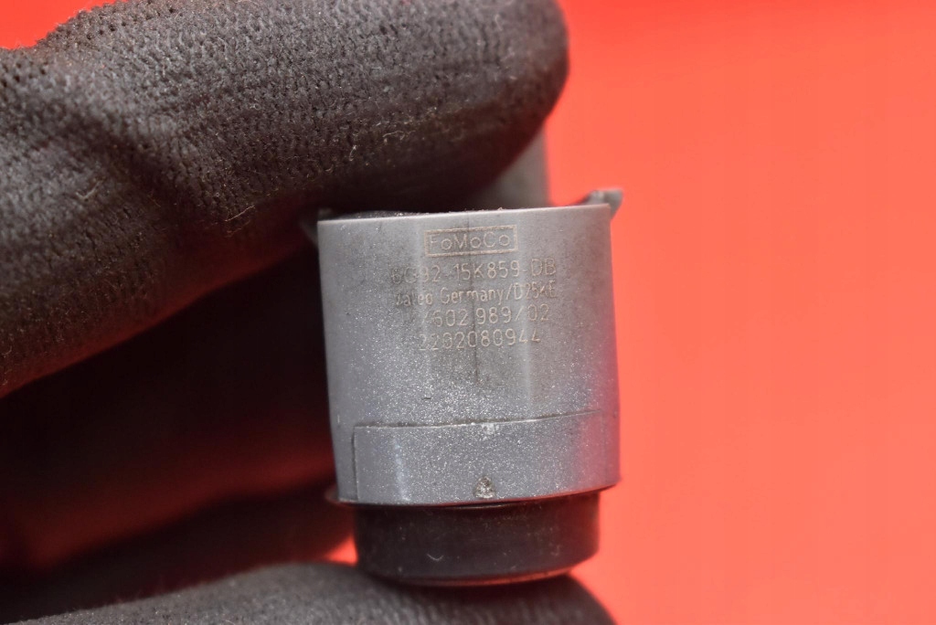 Sensor Parken PDC vorne 6G92-15K859-DB FORD MONDEO MK4 07-10