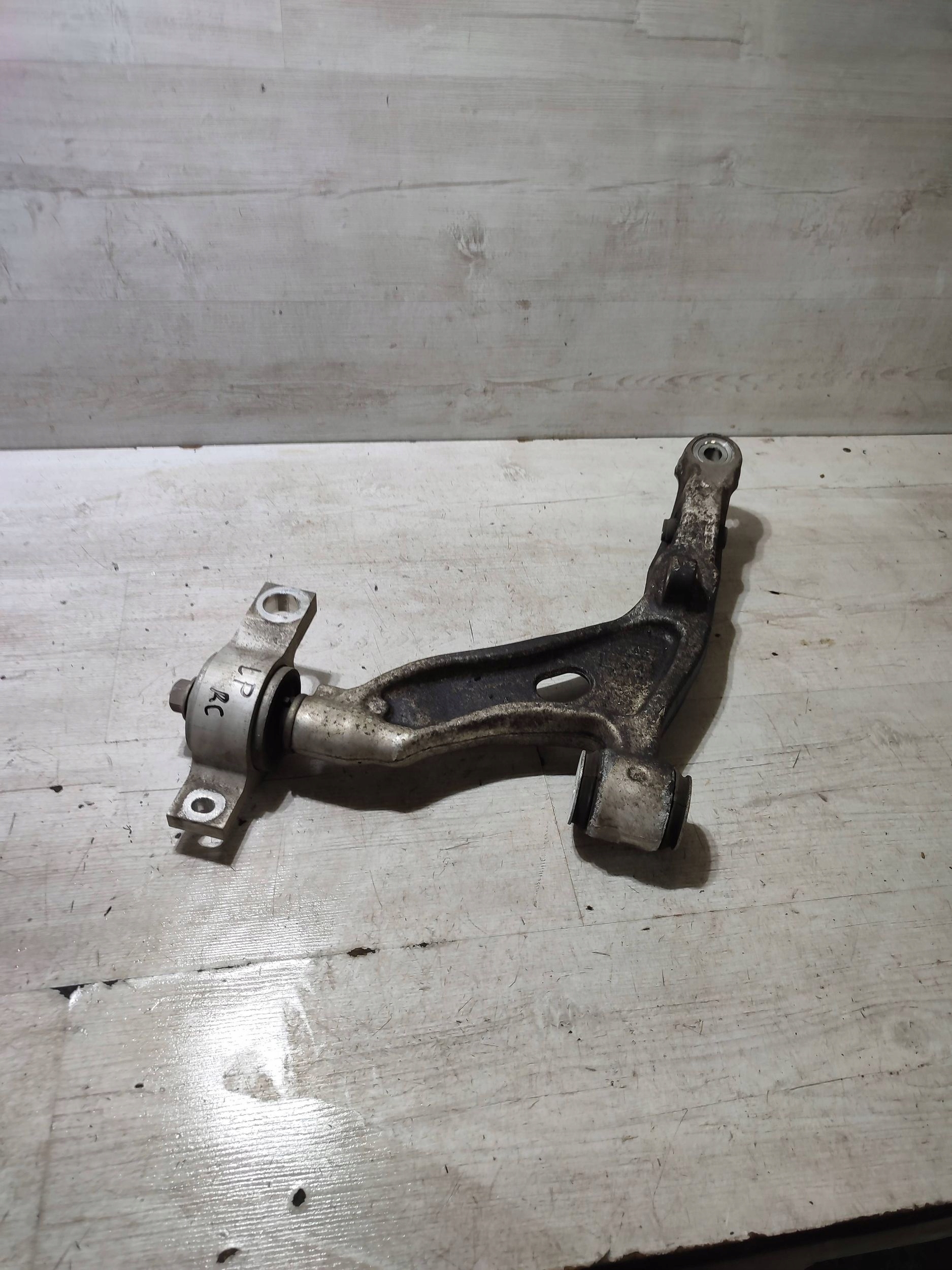 Lexus RC 2019 front side left arm front