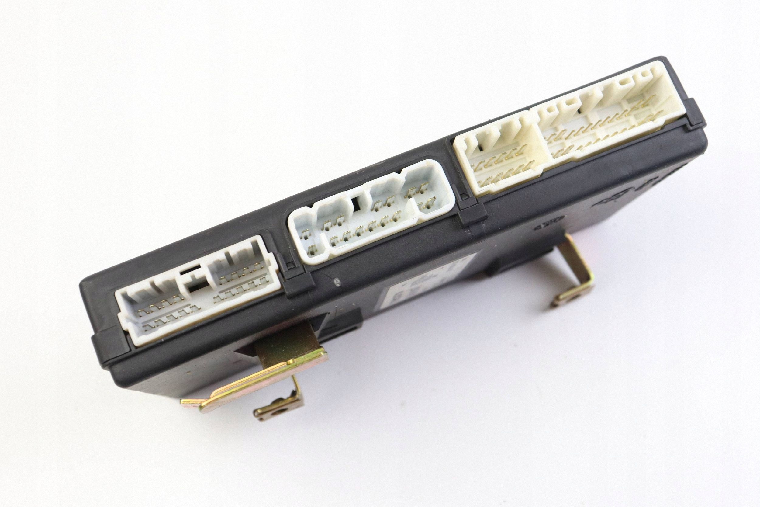 VOLVO S40 e V40 e modulo Centralina KOMFORTU 30896697 3817900210