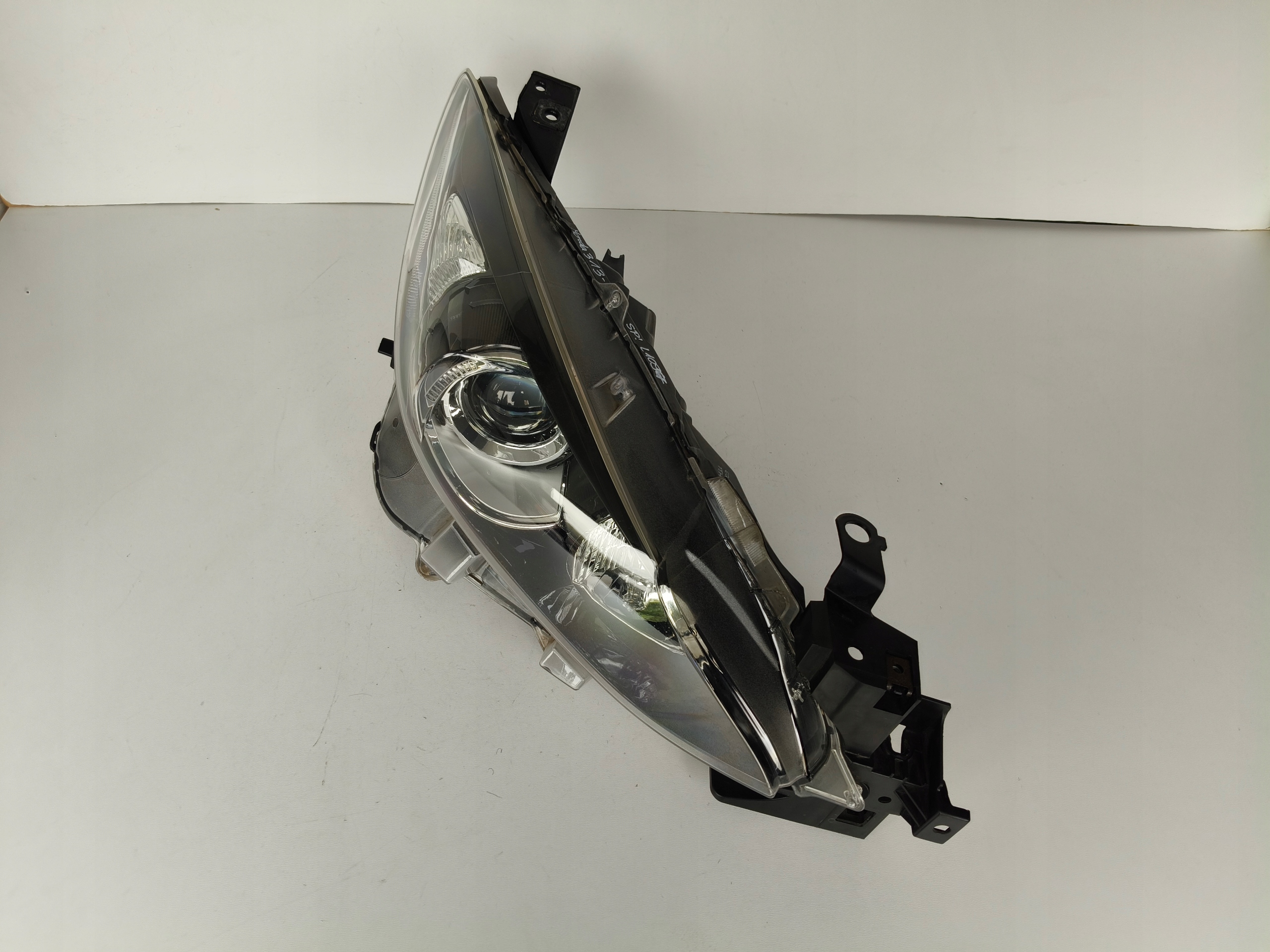 lámpa jobb REFLEKTOR MAZDA 3 13
