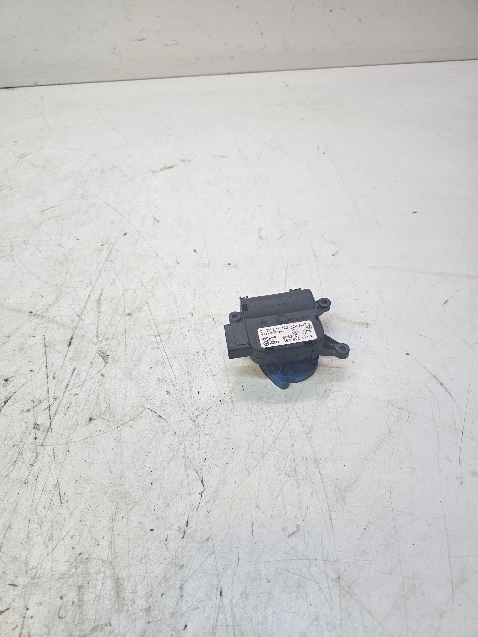 MOTOR HEIZGEBLÄSE AUDI A4 B6 B7 8E1820511F