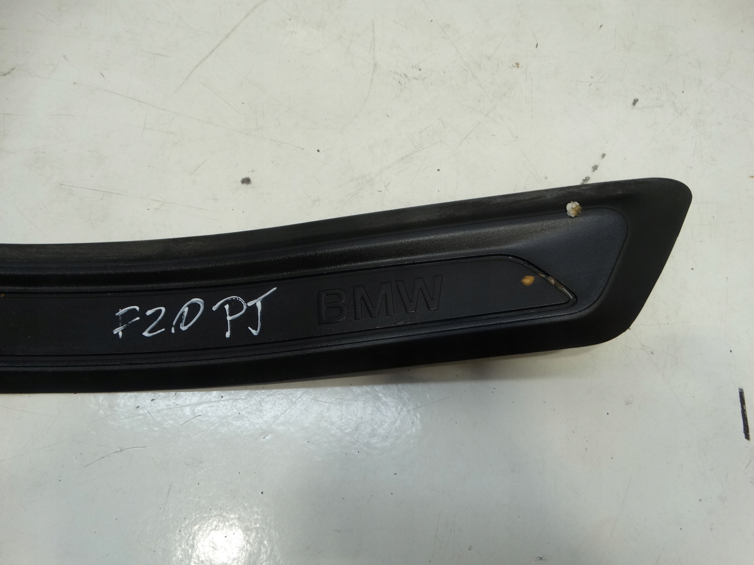 moulding threshold right rear part BMW 1 F20 5147-7263312