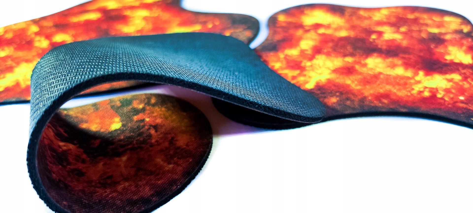 ZESTAW GUMOWYCH TERENÓW 2D - PŁONĄCY LAS Producent Playmaty