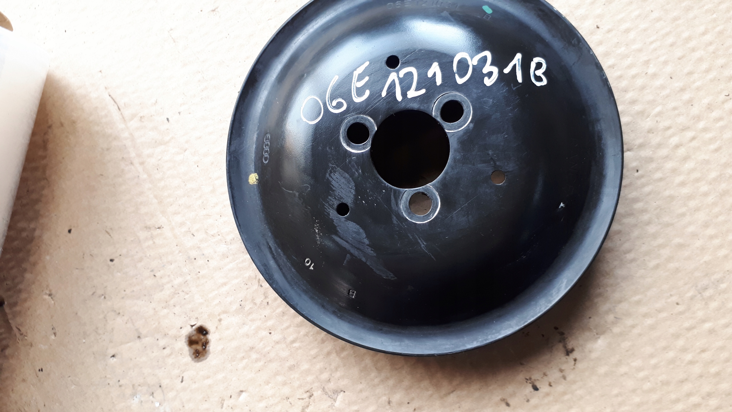 S4 B8 A4 REMENICA POMPY VODE 3.0 TFSI S5 SQ5