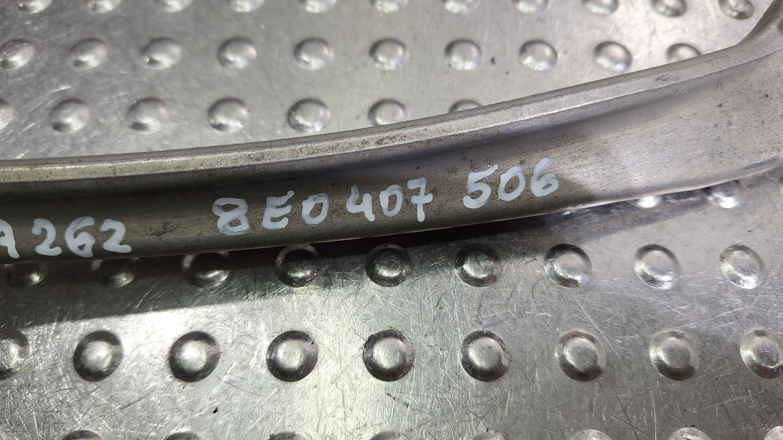 arm right front upper original 8E0407506C AUDI A4 B6 B7 A6 C5 SEAT EXEO