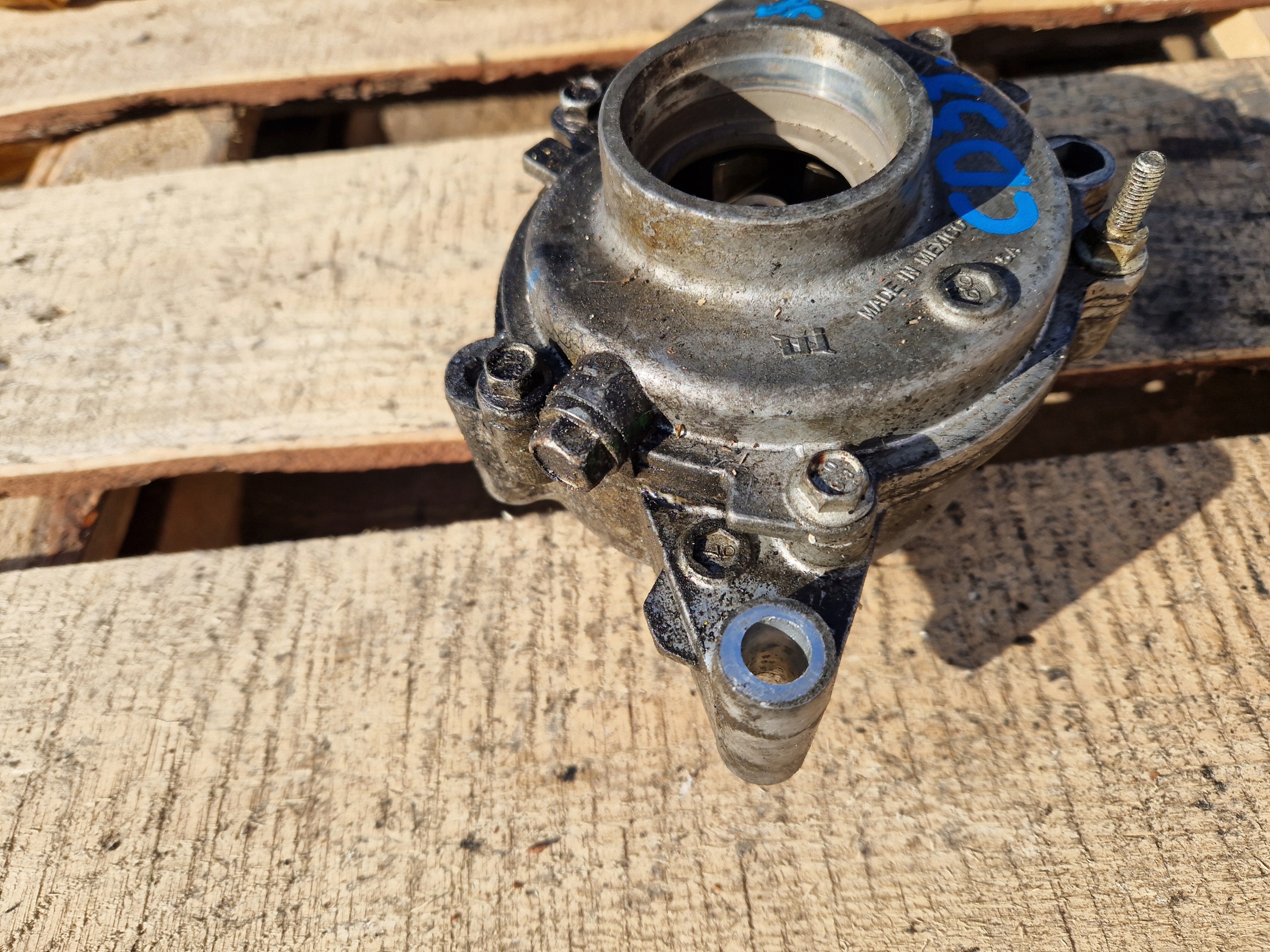 water pump OPEL VECTRA C LIFT 2.2 12586485