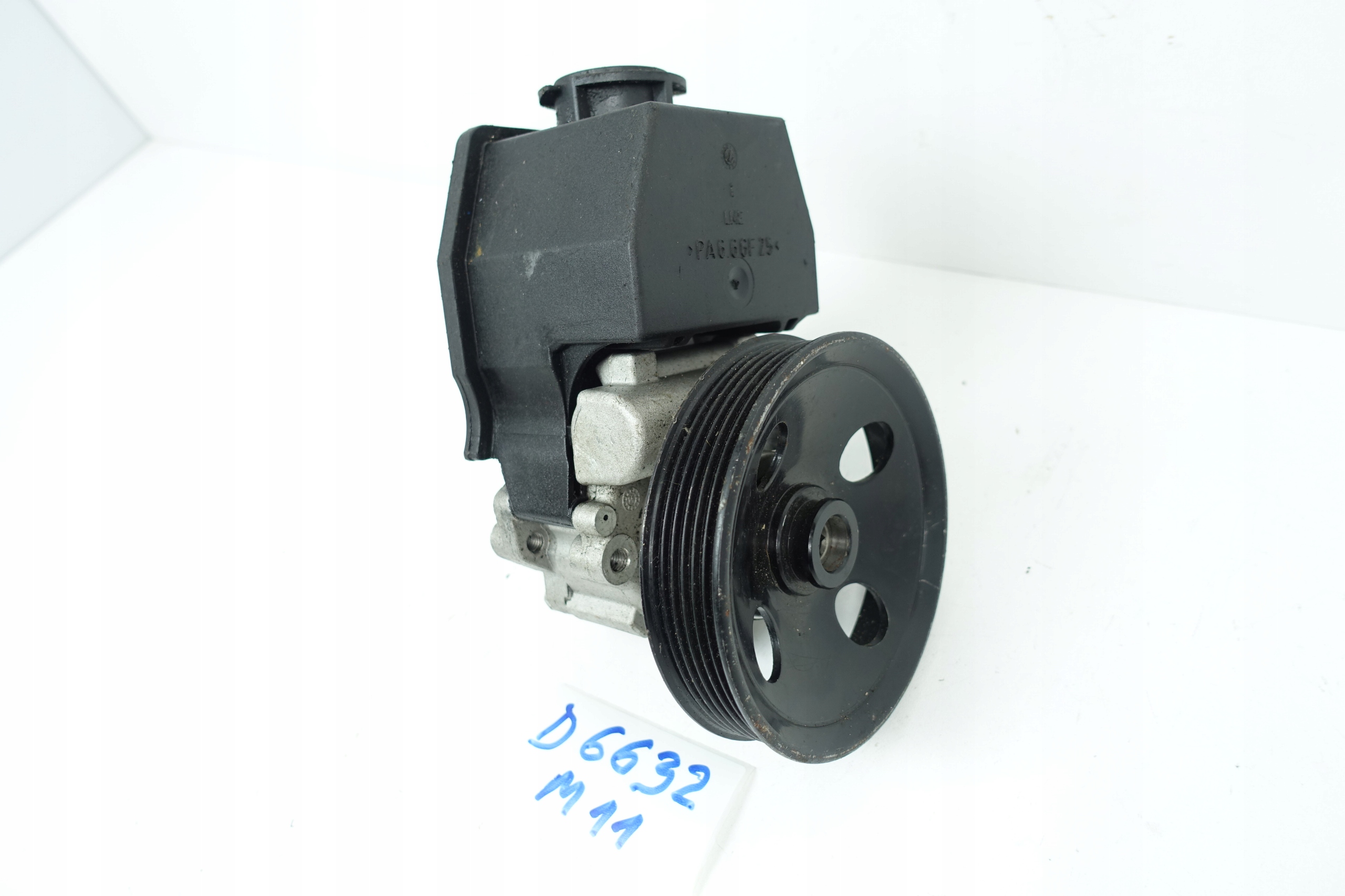 servo pump MERCEDES VITO W638 0024664801