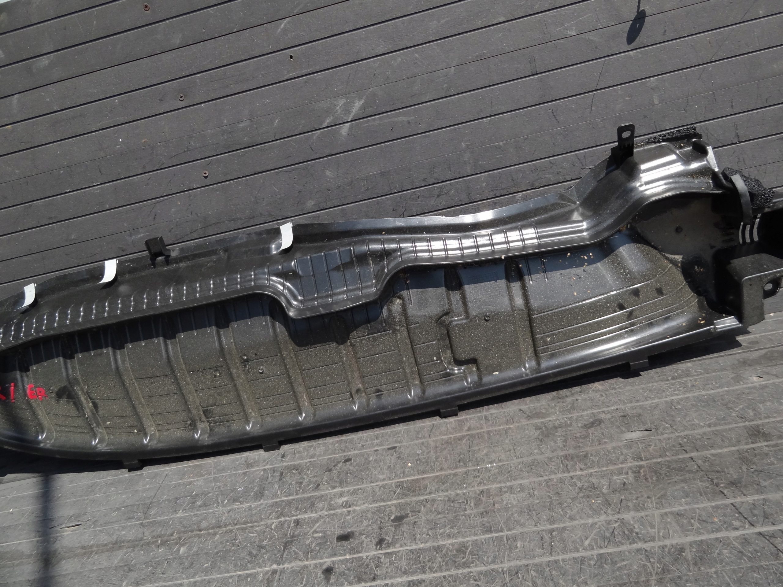 FORD TRANSIT COURIER III MK3 2024 PODSZYBIE DOLNE EUROPA ORYGINAL Typ samochodu Samochody dostawcze Samochody osobowe