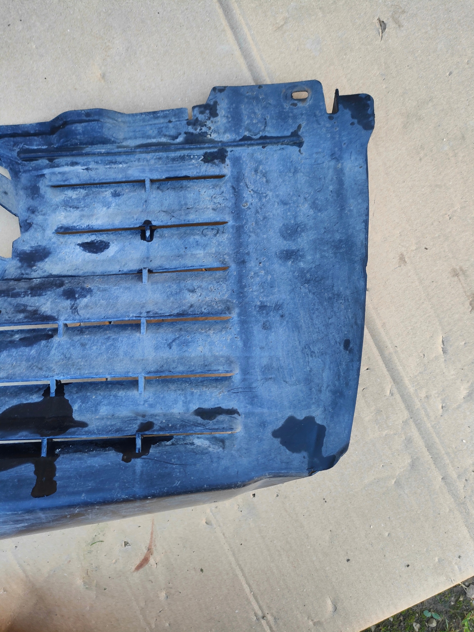 mudguard front MERCEDES W124 corner A1248840435 1248840435 front