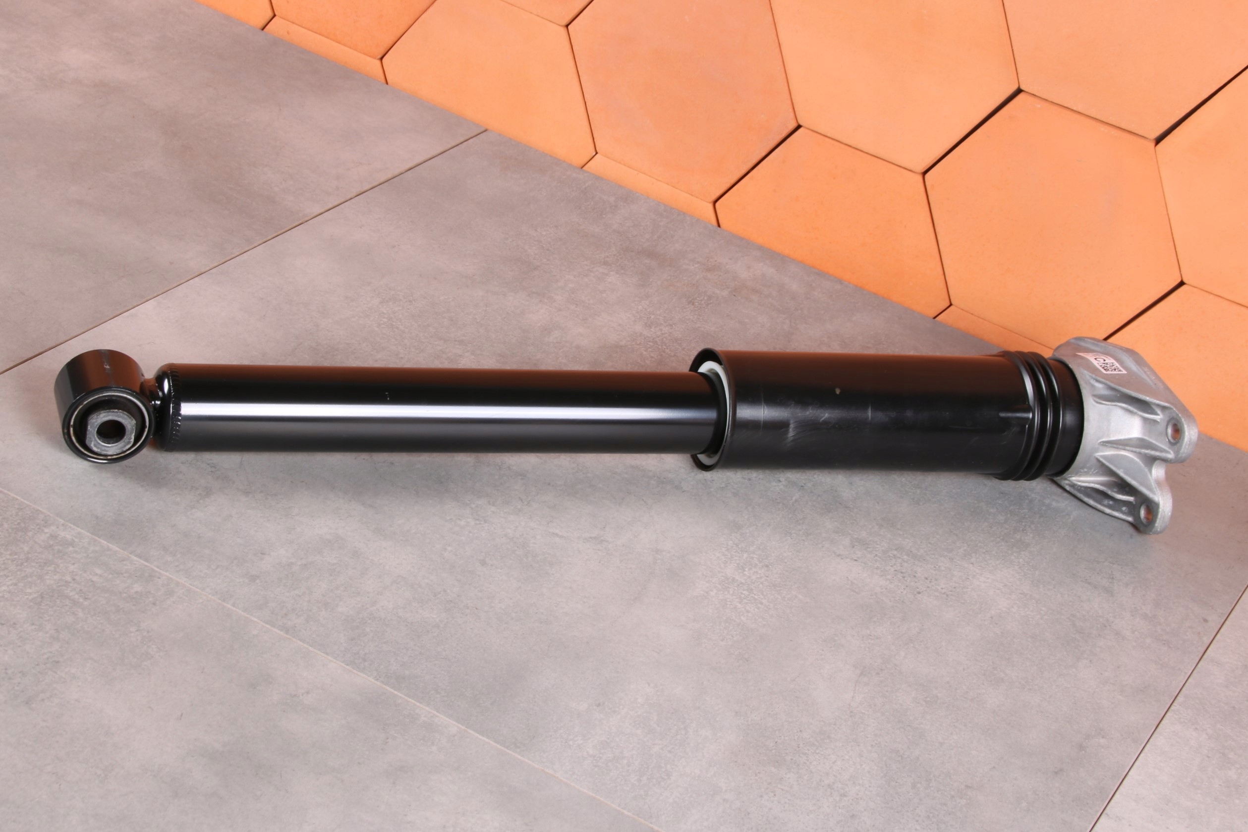MINI F66 COOPER C B38N shock absorber right left rear part rear 5A31E29 12 km !!!