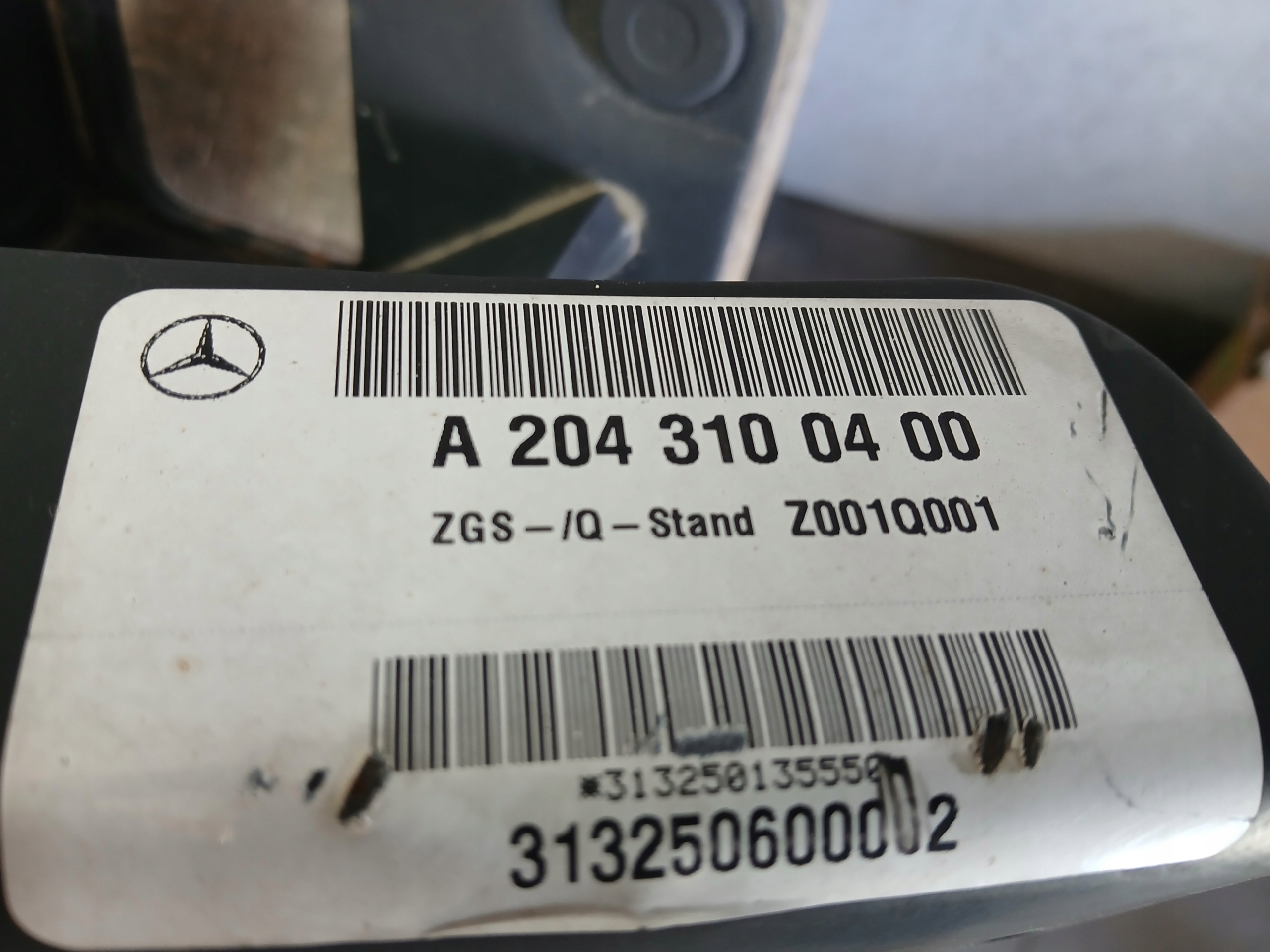 tow MERCEDES C KLASA W204 A2043100400