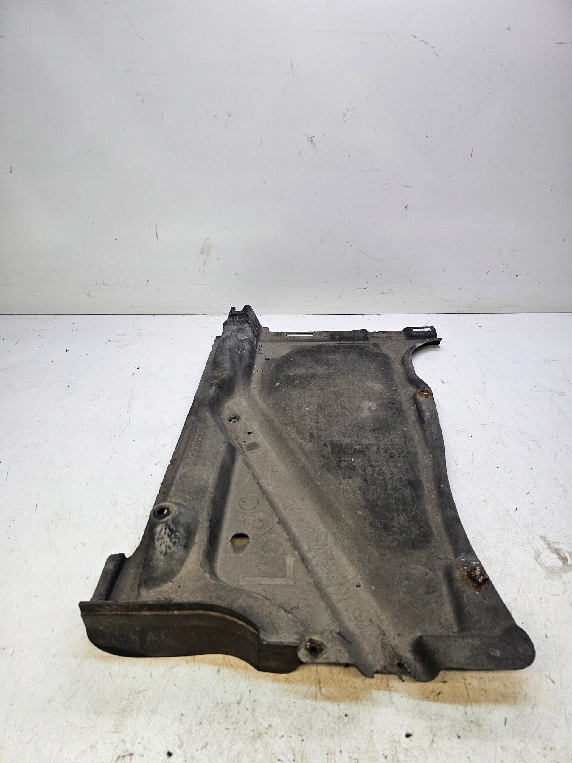 Blende Abdeckung abdeckung Unterfahrschutz links heck AUDI A6 C7 A7 4G8825215C *1*