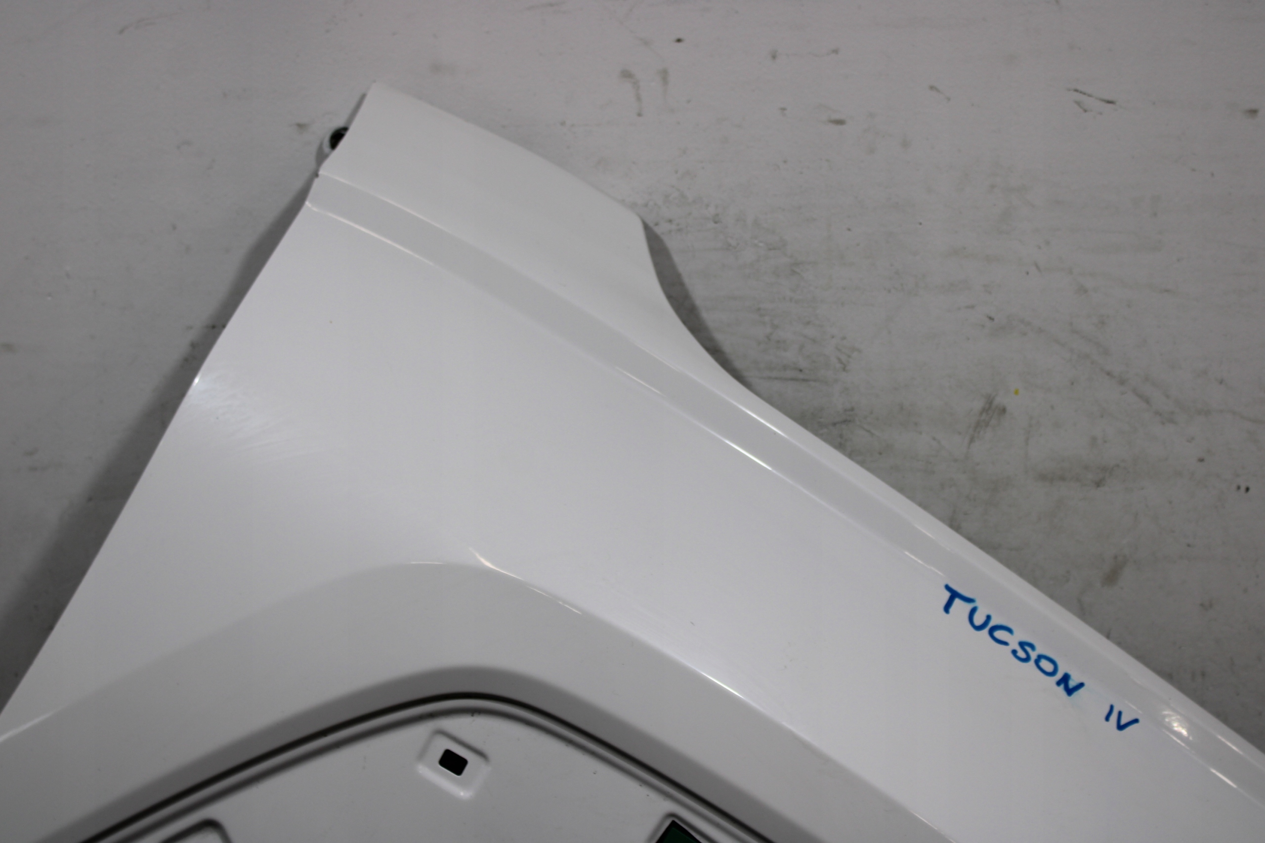 fender right front HYUNDAI TUCSON IV 4