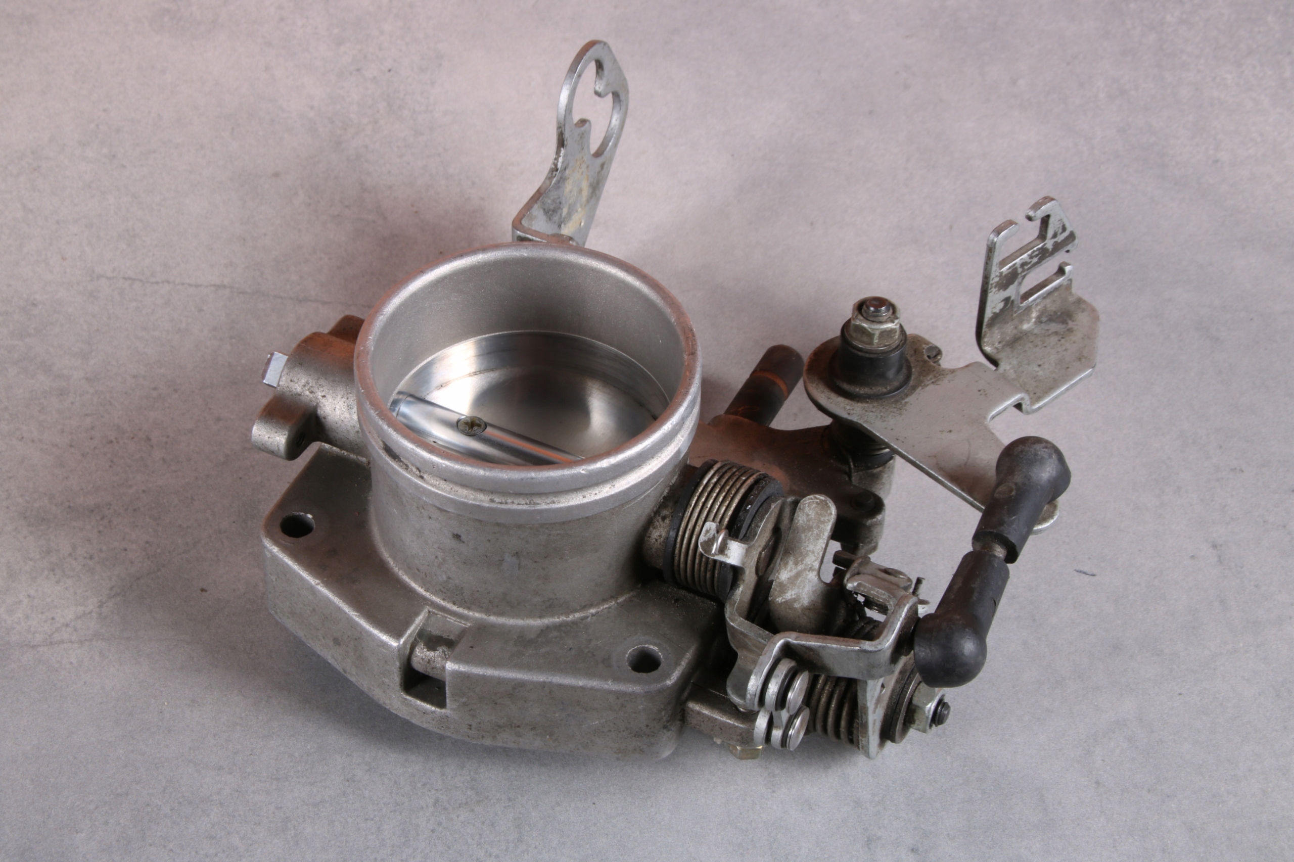 BMW 3 E36 320i M50 5 E34 520i M50 throttle flap air 1730362