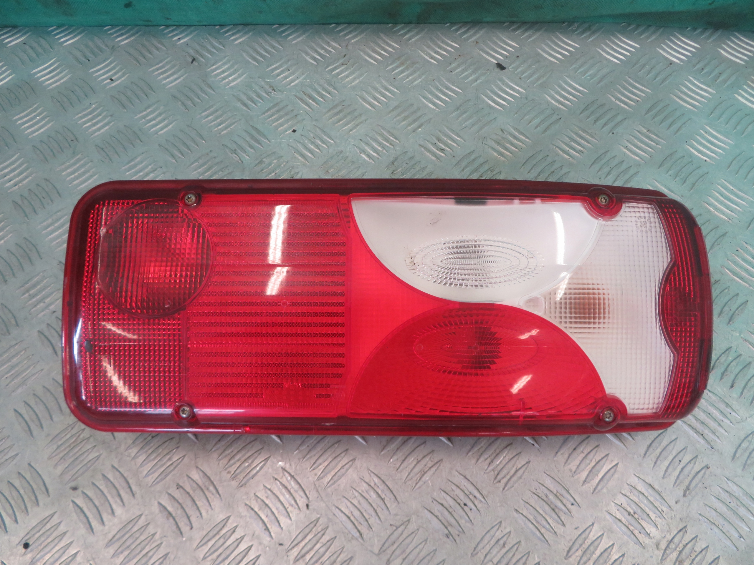 light left rear part MERCEDES SPRINTER 19R A9068201664