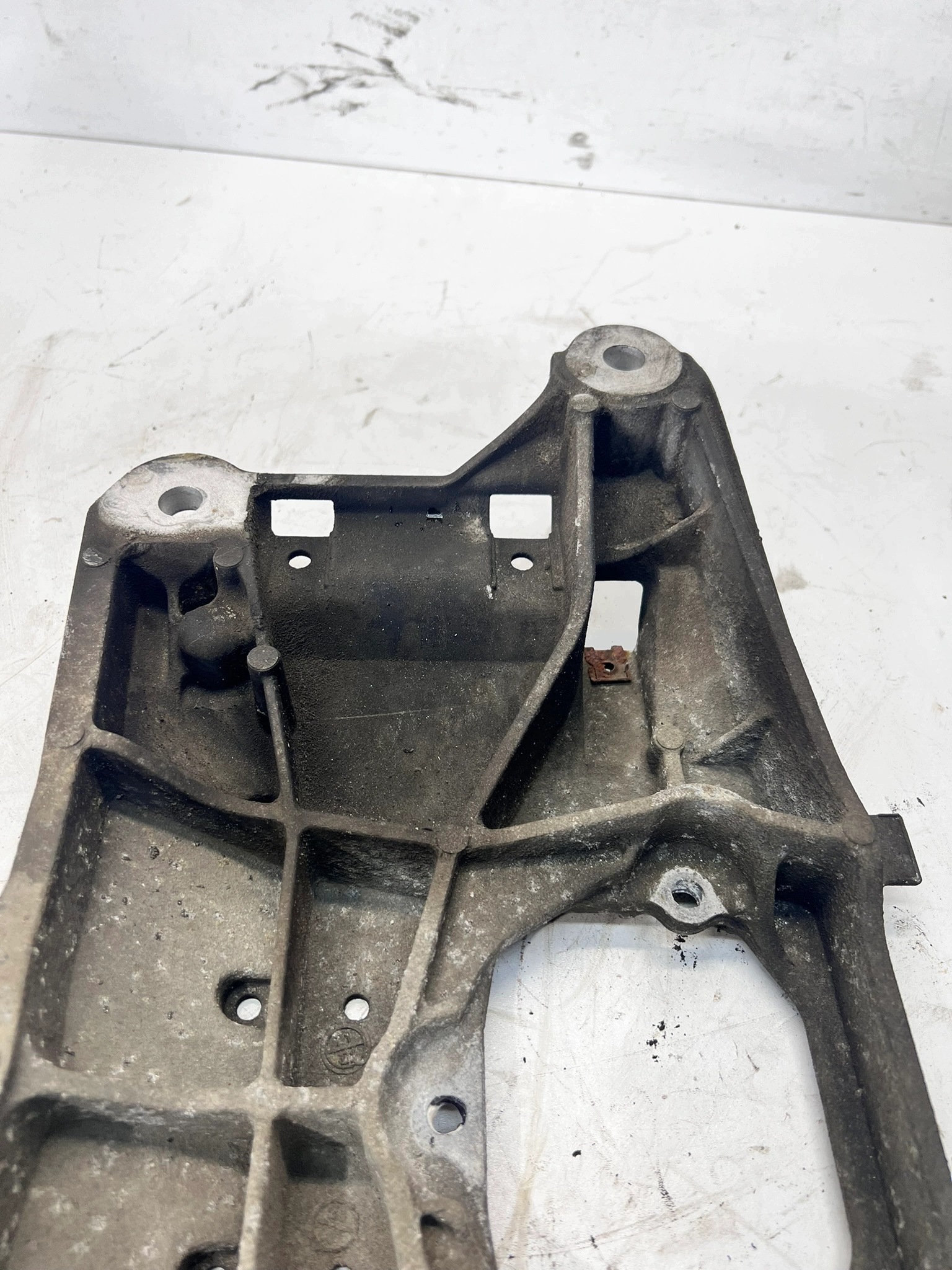 supporto supporto cambio ingranaggi AUDI A4 A5 8K0399263BL
