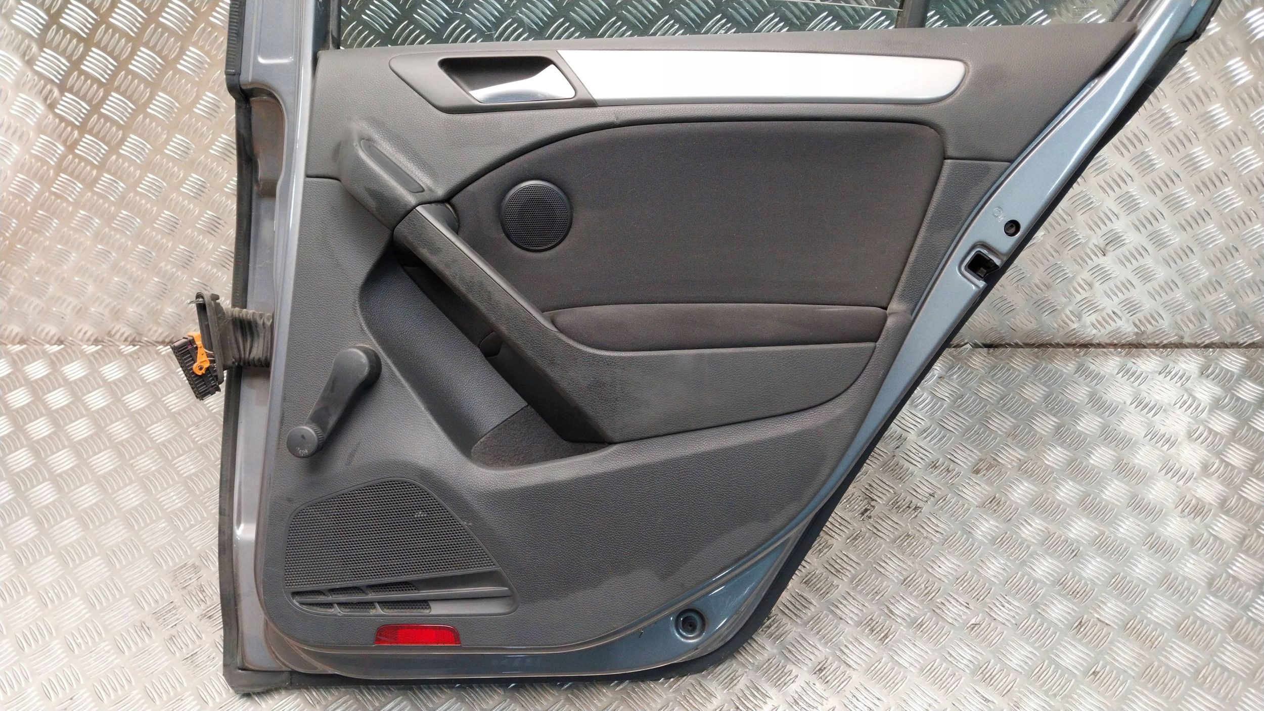 Tür heck rechts VW GOLF VI 08